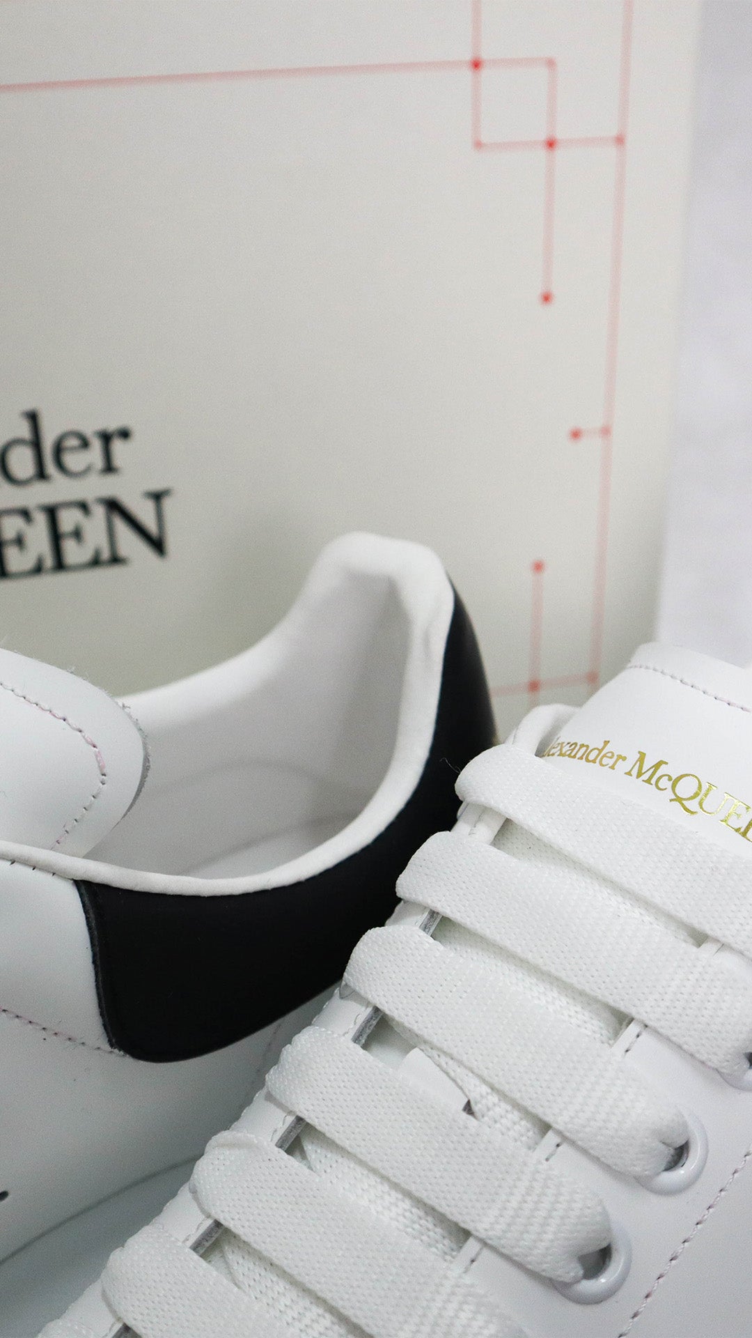 ALEXANDER MCQUEEN Sneakers bianche