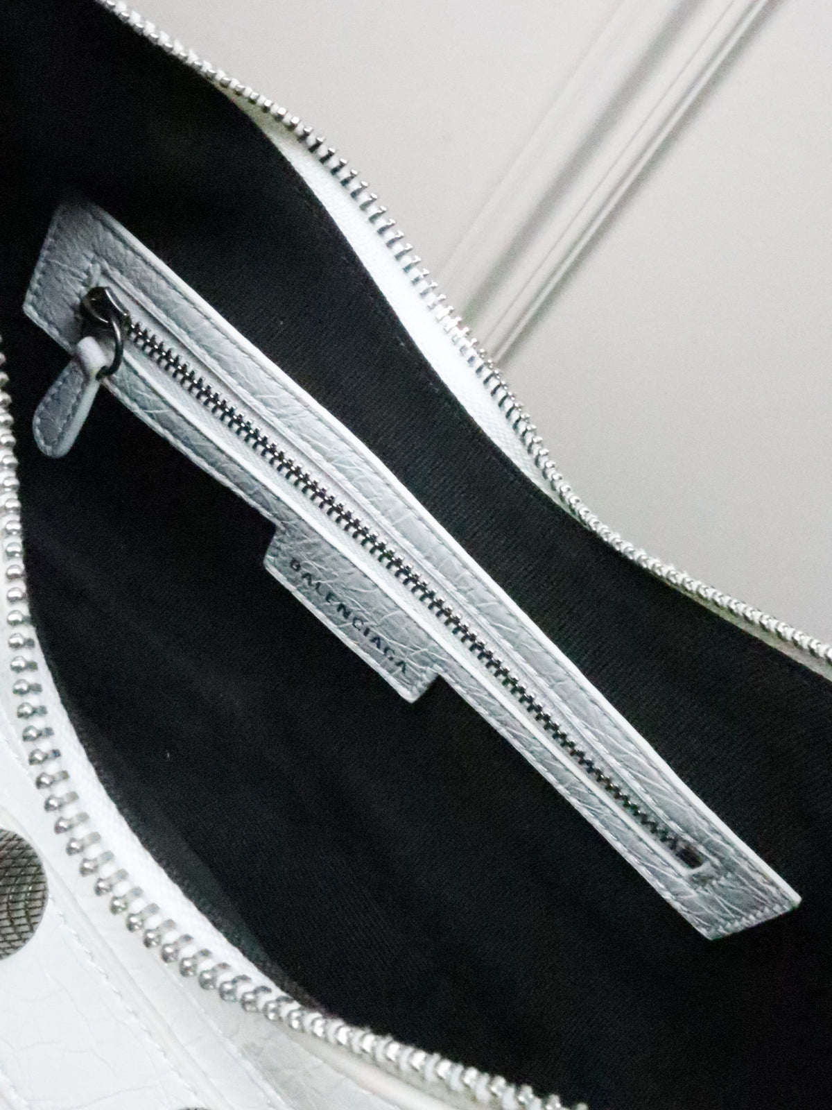 BALENCIAGA Borsa City bianca