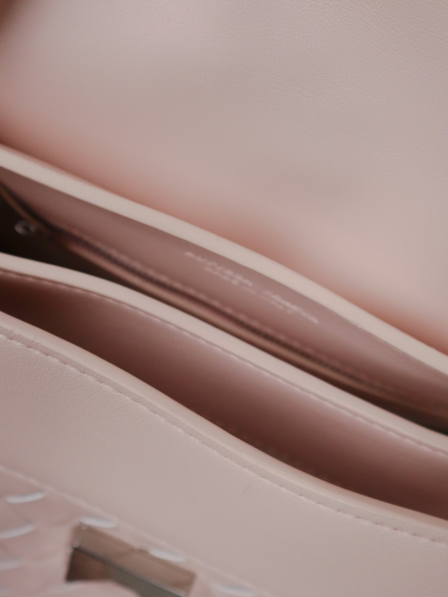 BOTTEGA VENETA Borsa messenger Andiamo rosa cipria