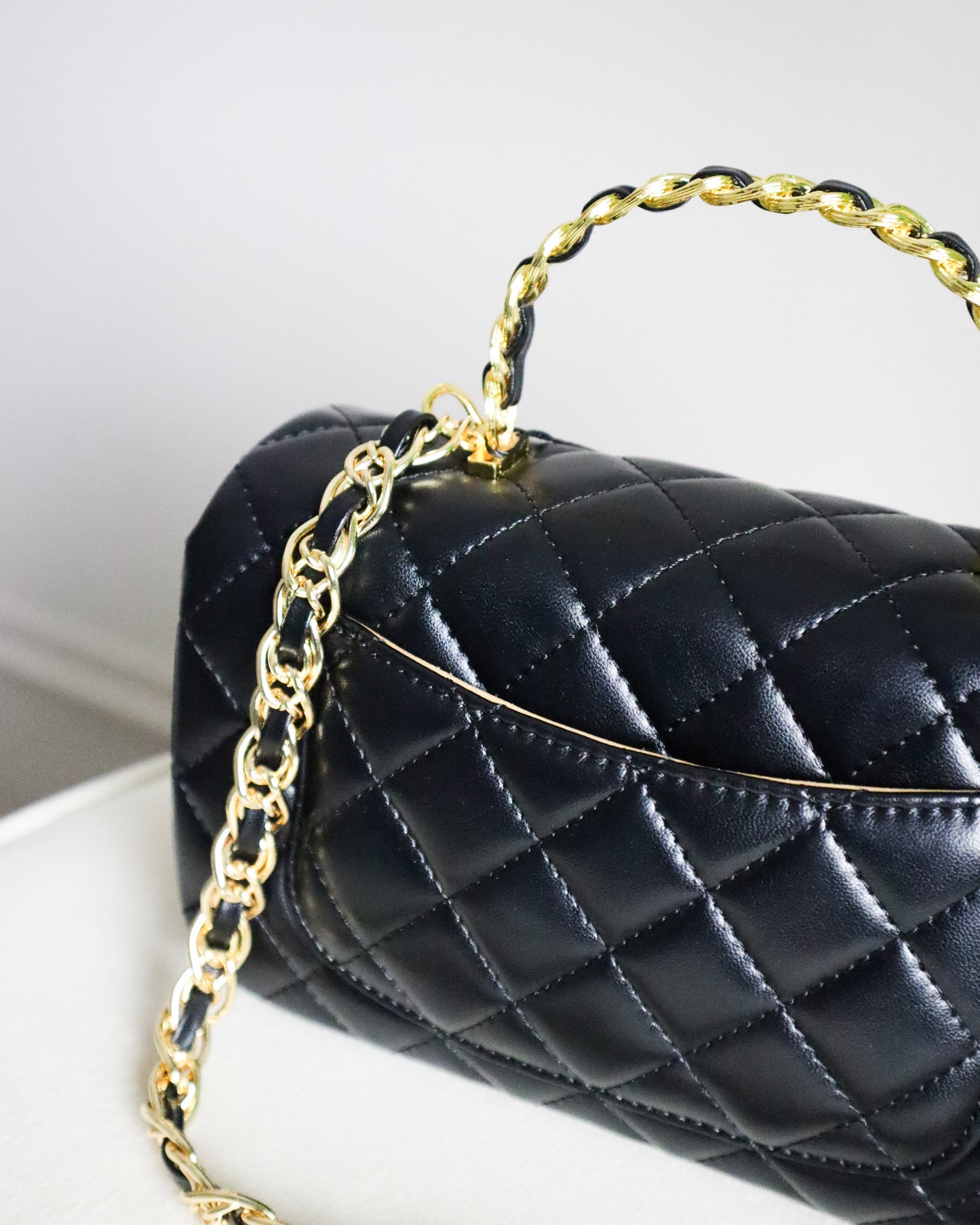 CHANEL Pochette nera