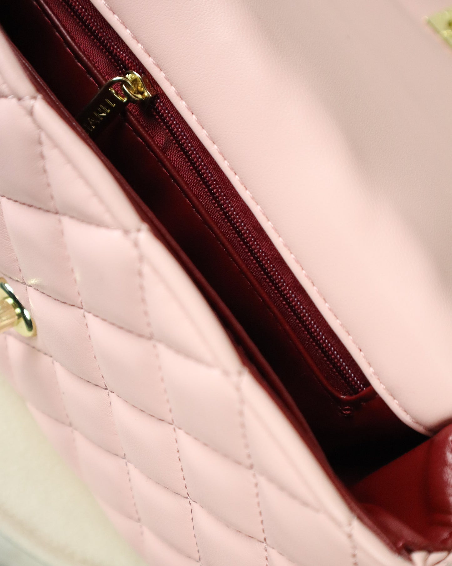 CHANEL Pochette rosa