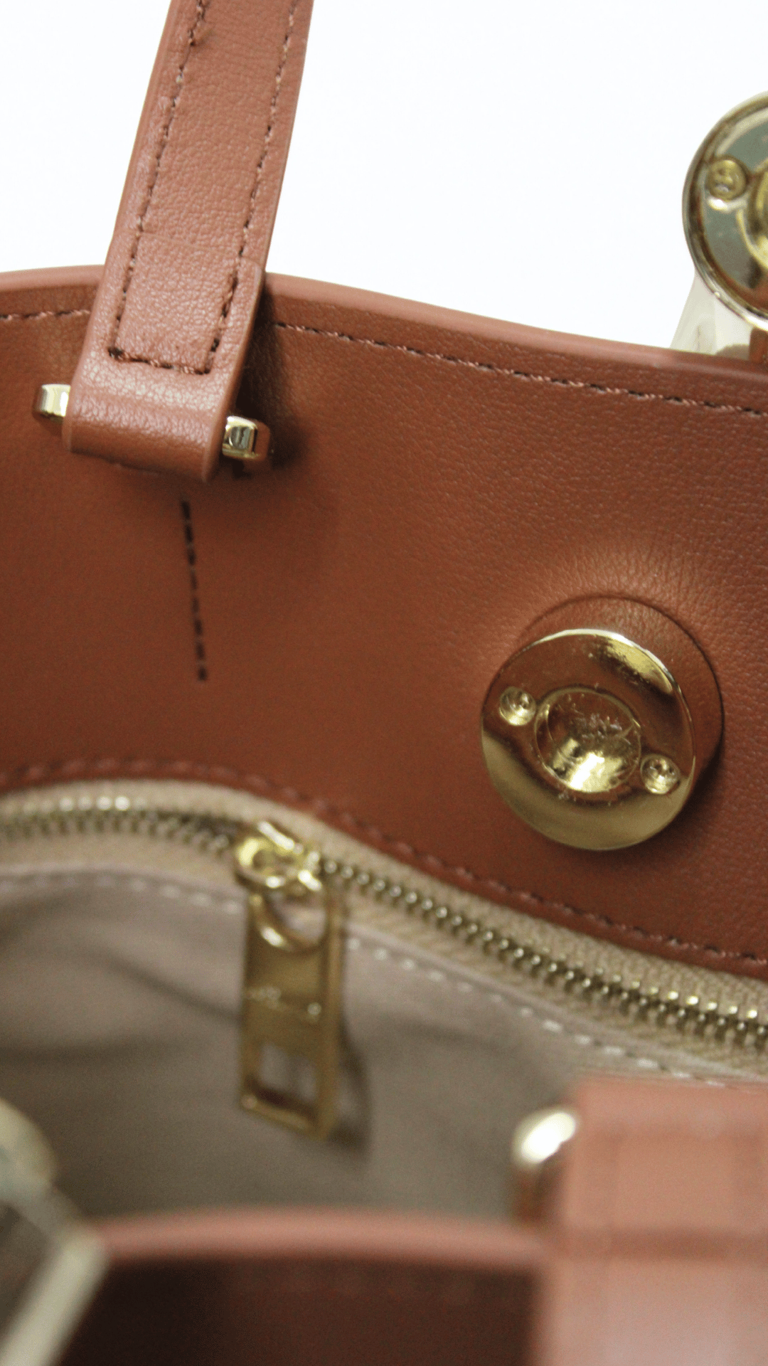 JACQUEMUS Borsa a Secchiello Le Petit Bambola marrone