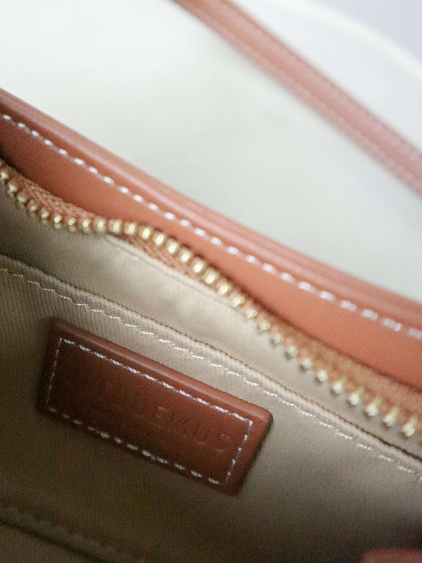 JACQUEMUS Borsa a Spalla Le Bisou Perle marrone