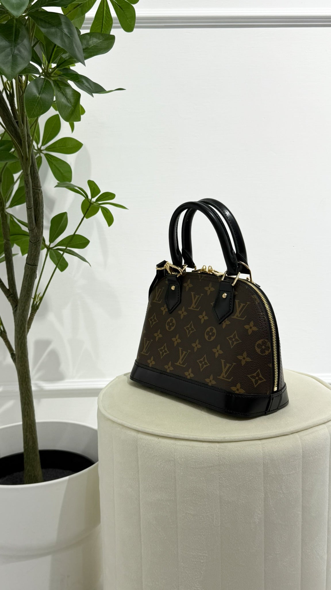 Louis Vuitton Alma BB monogram nera