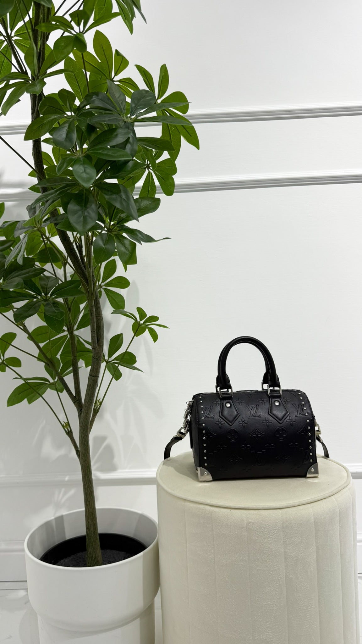Louis Vuitton Borsa Reade nera verniciata