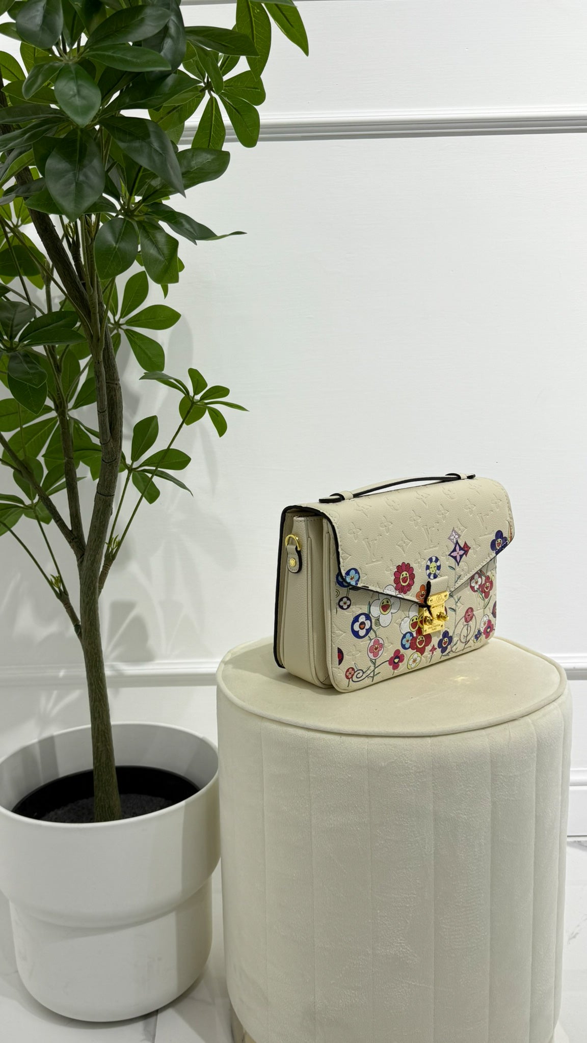 Louis Vuitton Pochette Métis Pelle Monogram Empreinte panna
