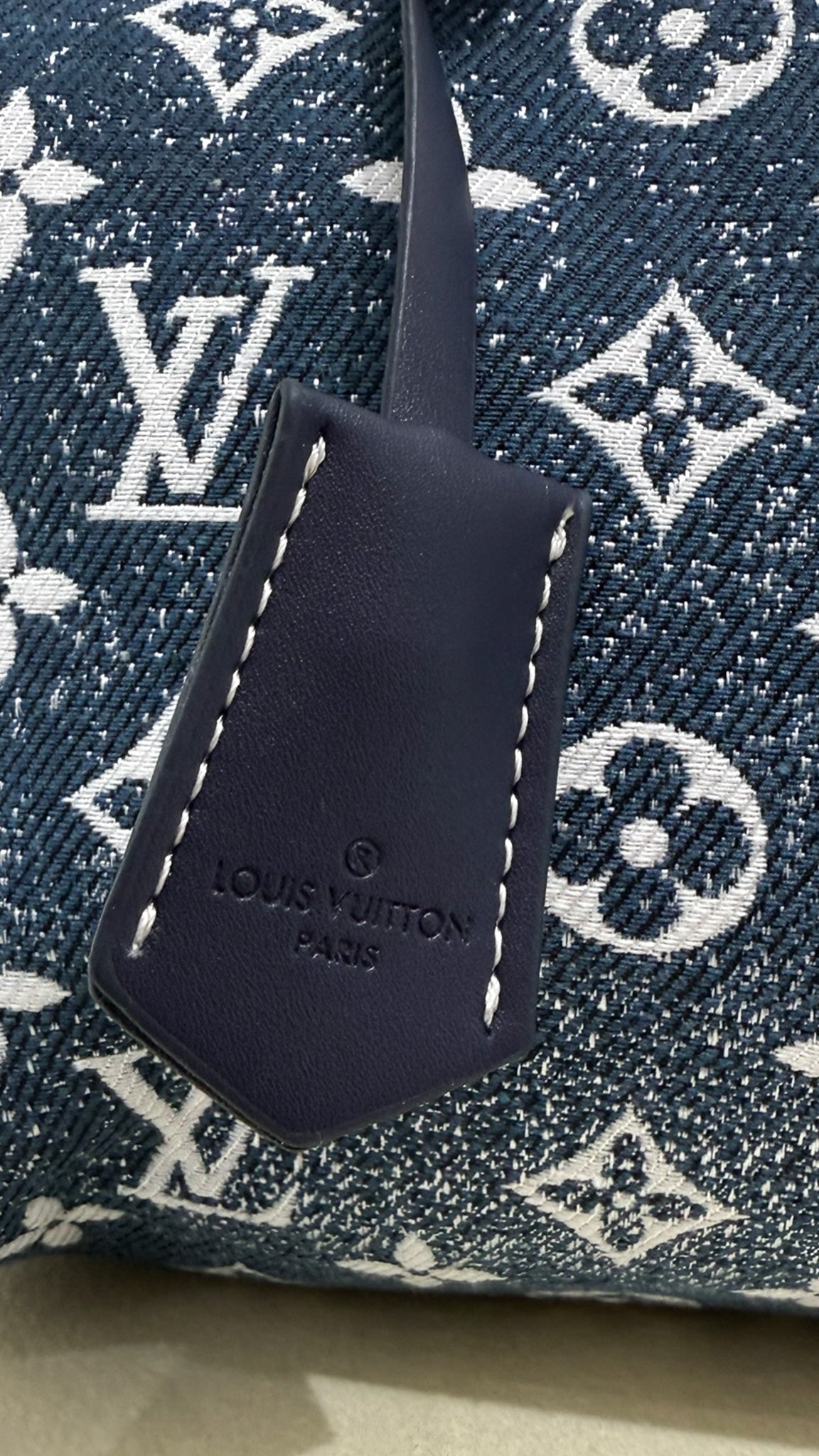 Louis Vuitton Speedy Bandouliere in denim