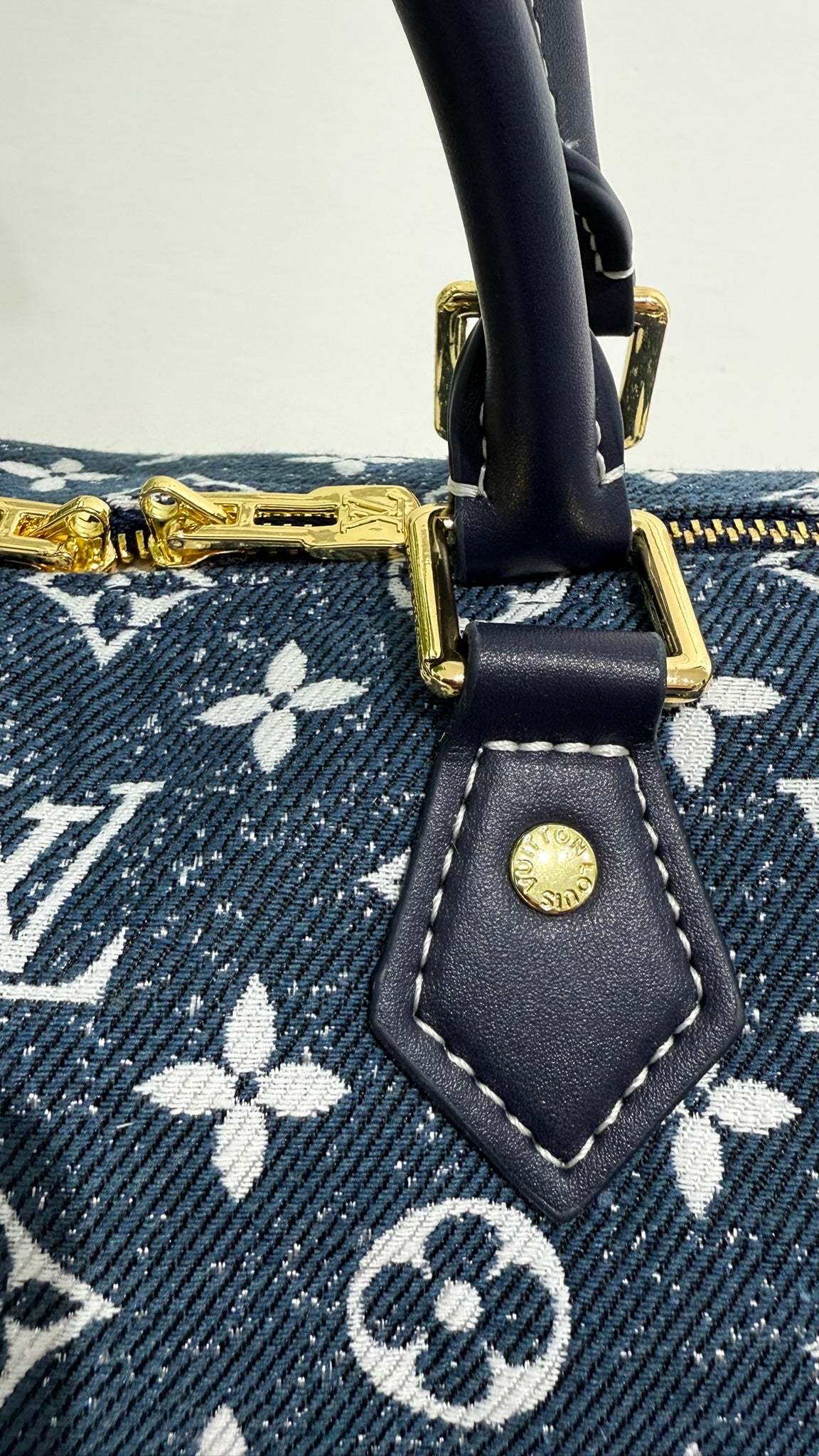Louis Vuitton Speedy Bandouliere in denim