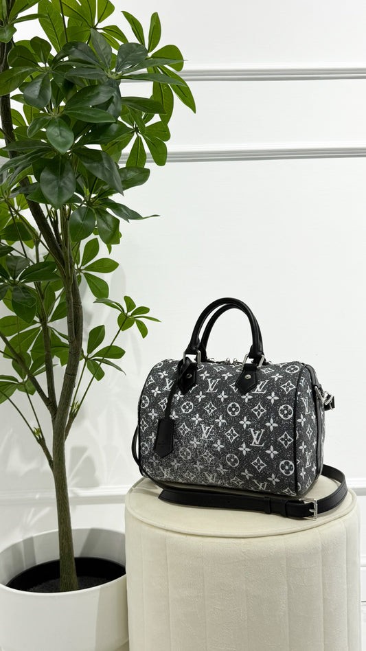 Louis Vuitton Speedy Bandouliere in denim grigio