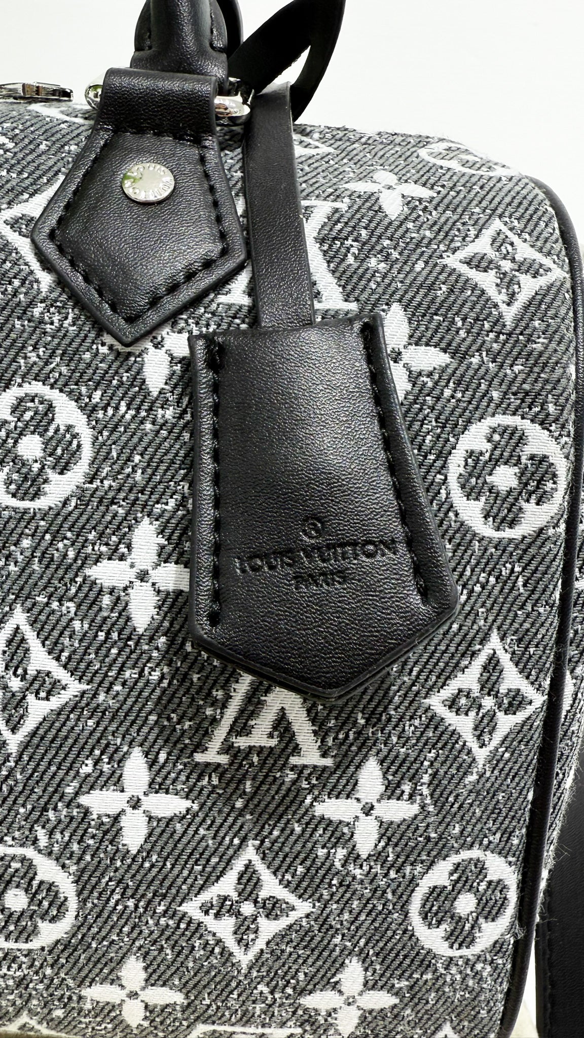 Louis Vuitton Speedy Bandouliere in denim grigio