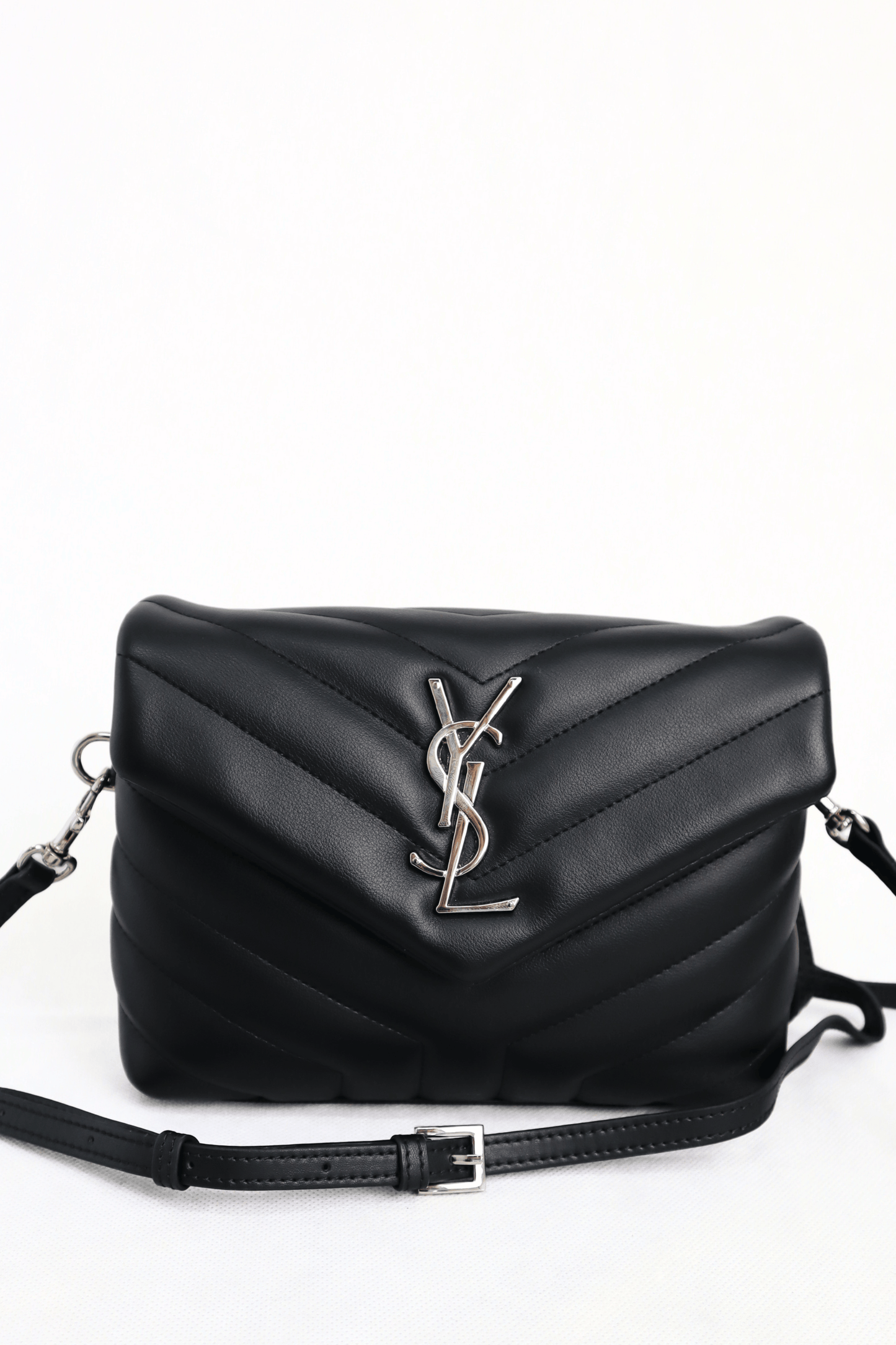 YSL Loulou toy argentata