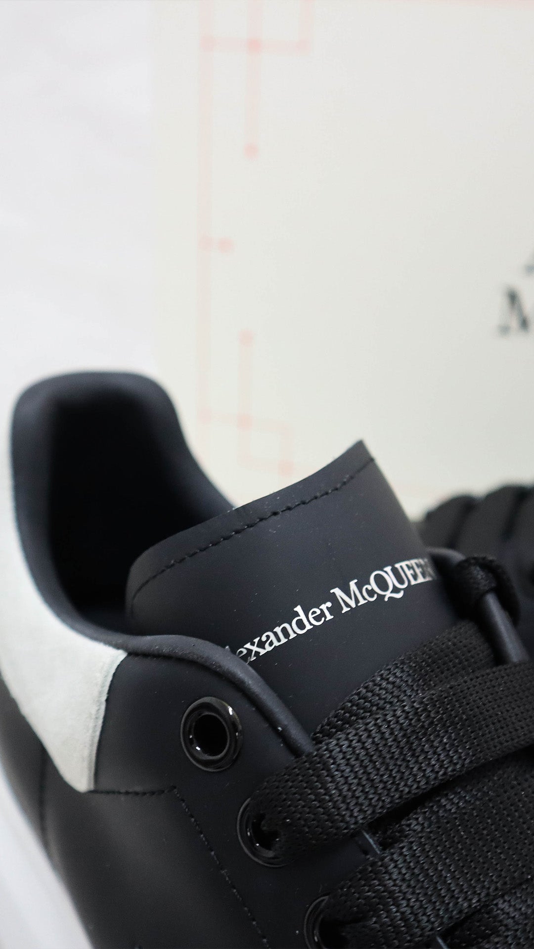 ALEXANDER MCQUEEN Sneakers nere