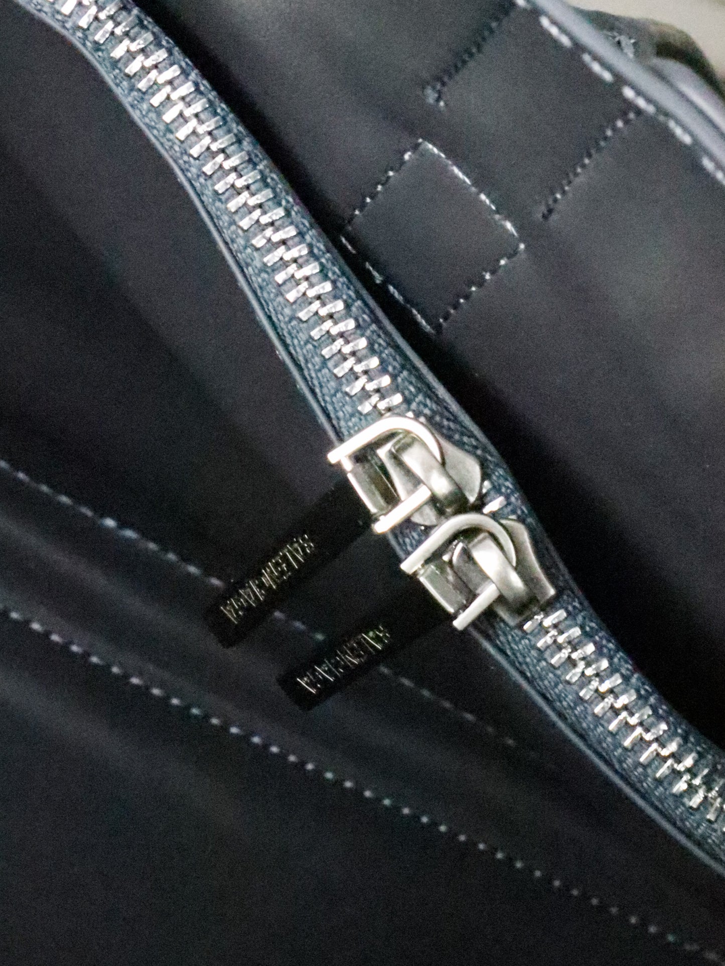 BALENCIAGA Borsa Bel Air mini Shoulder grigio antracite