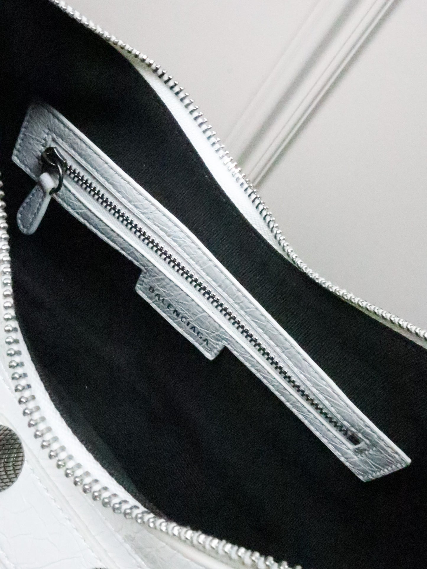 BALENCIAGA Borsa City bianca
