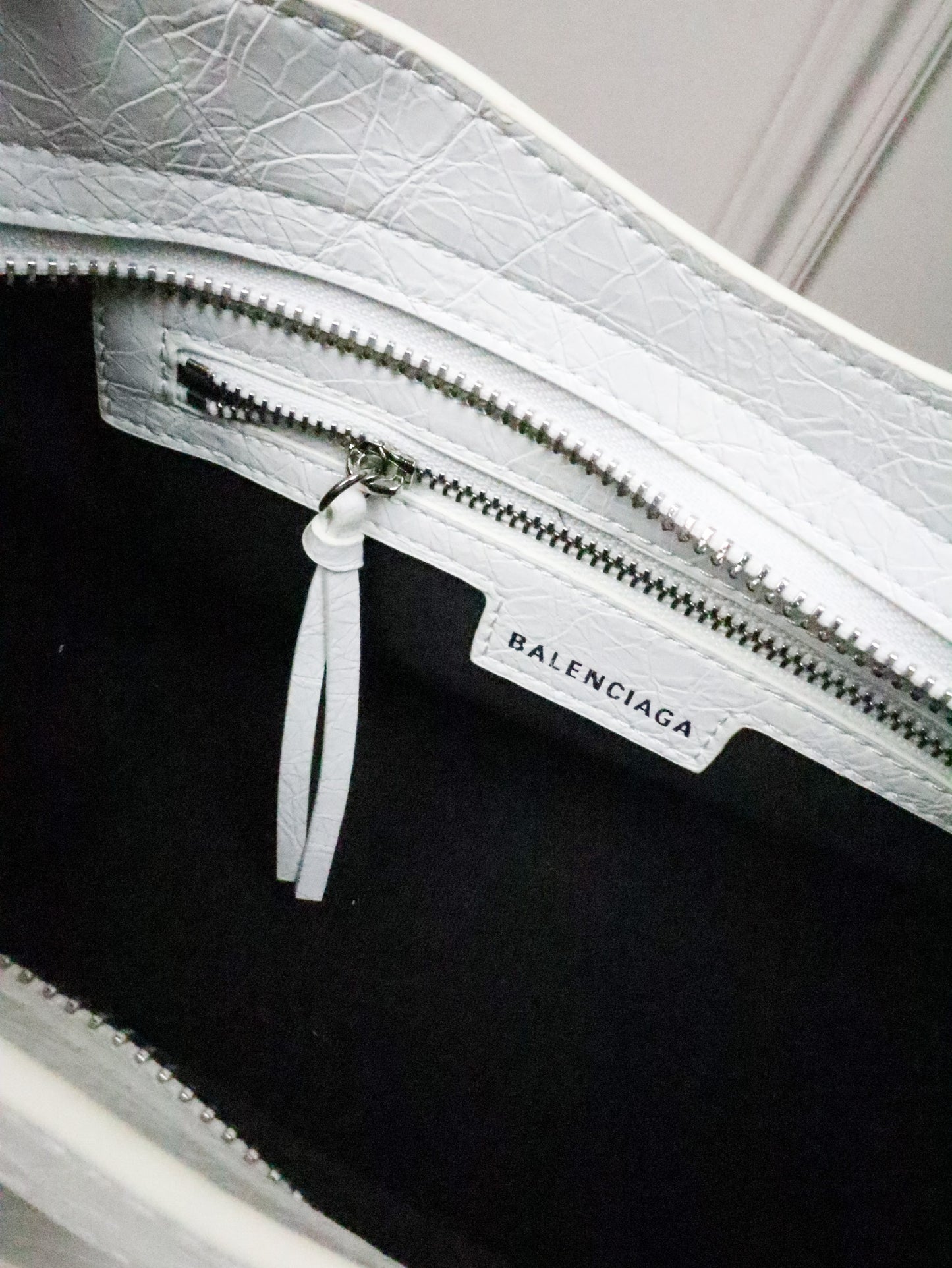 BALENCIAGA Borsa a Spalla XS Le Cagole bianca