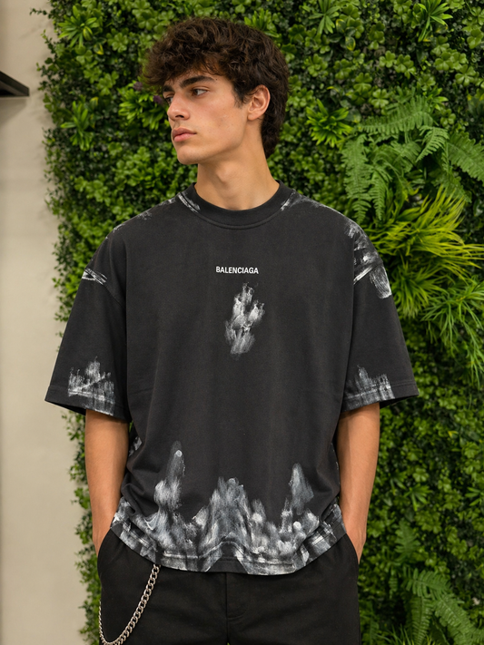 BALENCIAGA T-Shirt Distressed Logo nera