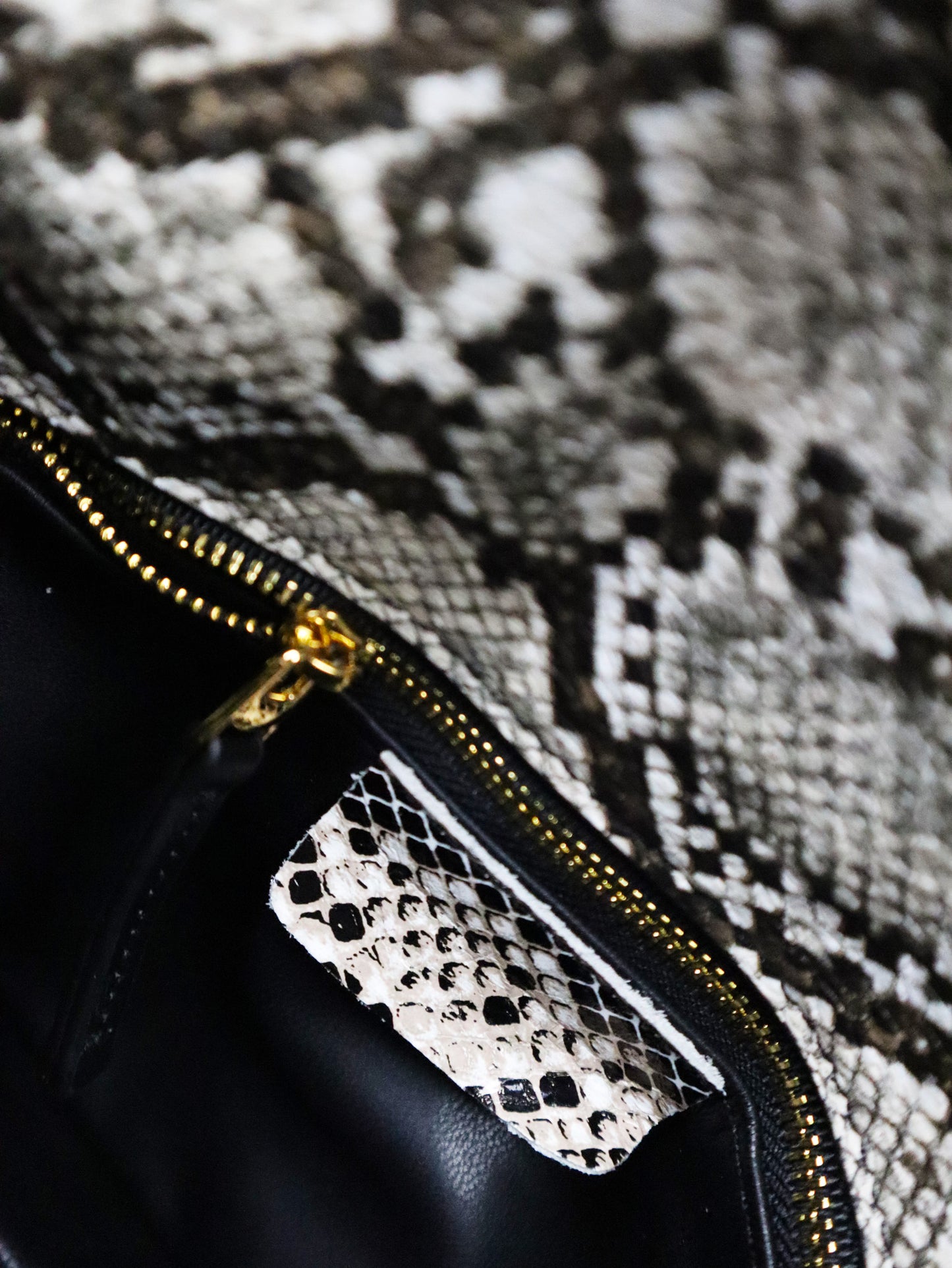 BOTTEGA VENETA Borsa Knot Lock media