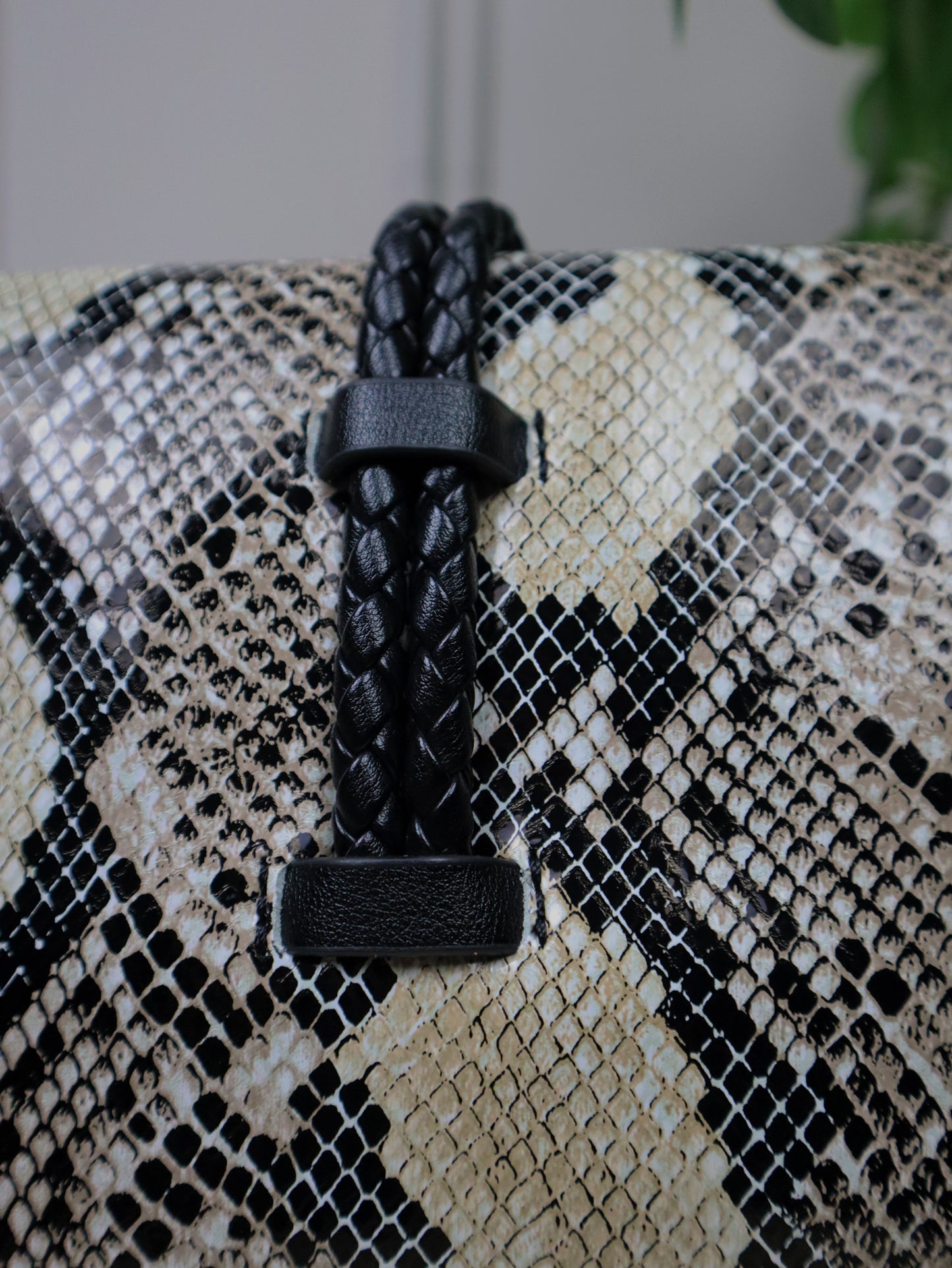 BOTTEGA VENETA Borsa Knot Lock media