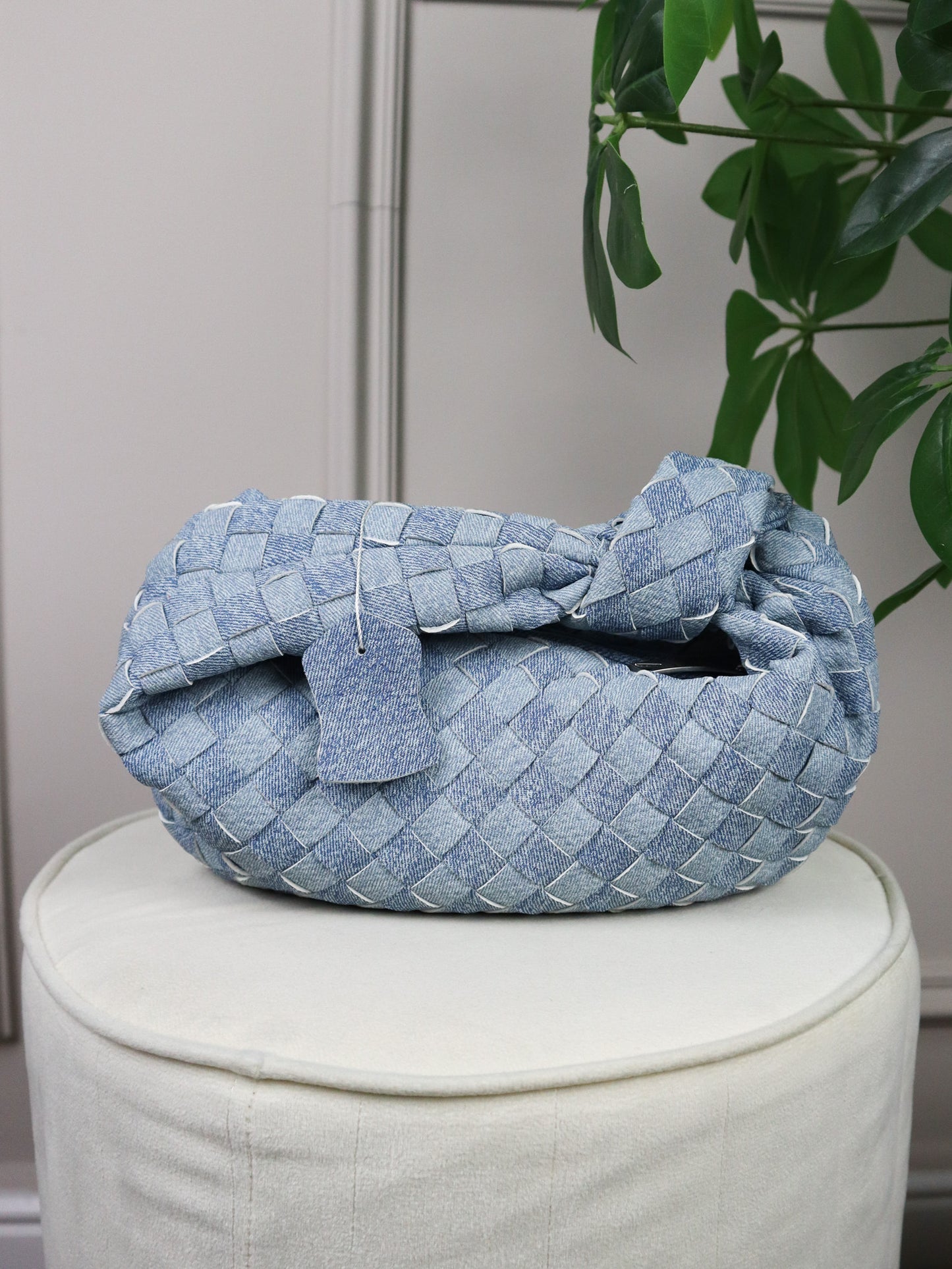 BOTTEGA VENETA Borsa Mini Jodie in pelle azzurra