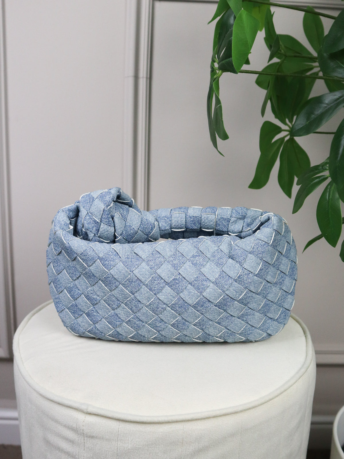 BOTTEGA VENETA Borsa Mini Jodie in pelle azzurra