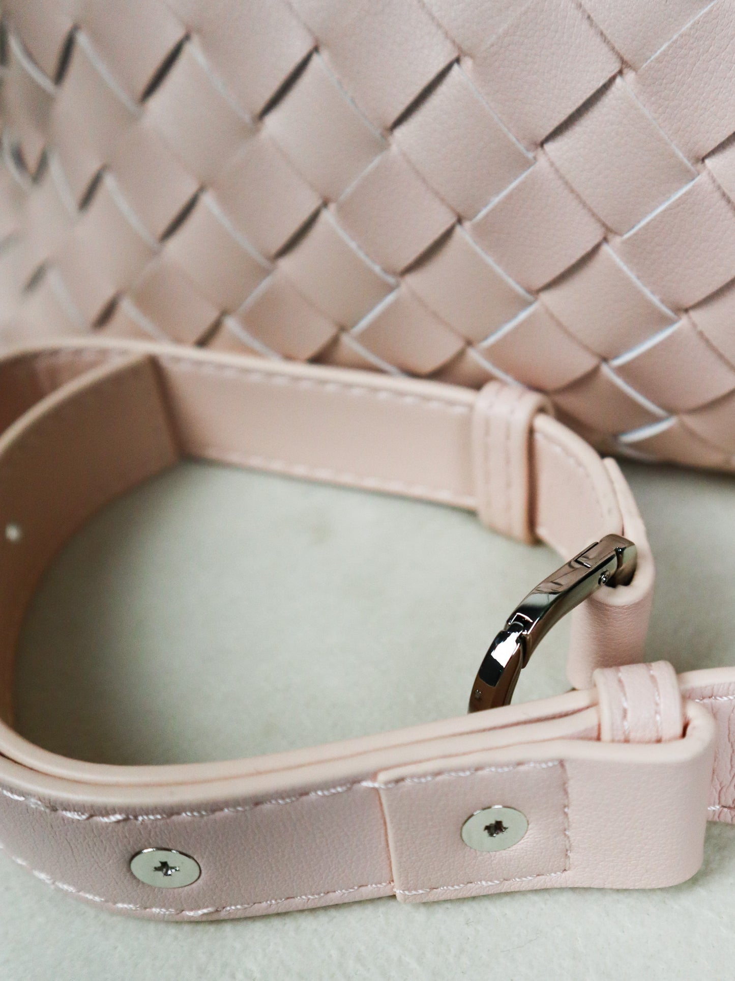 BOTTEGA VENETA Borsa messenger Andiamo rosa cipria