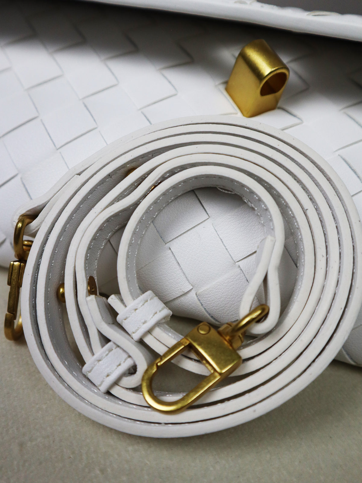 BOTTEGA VENETA Pochette Andiamo Clutch bianca