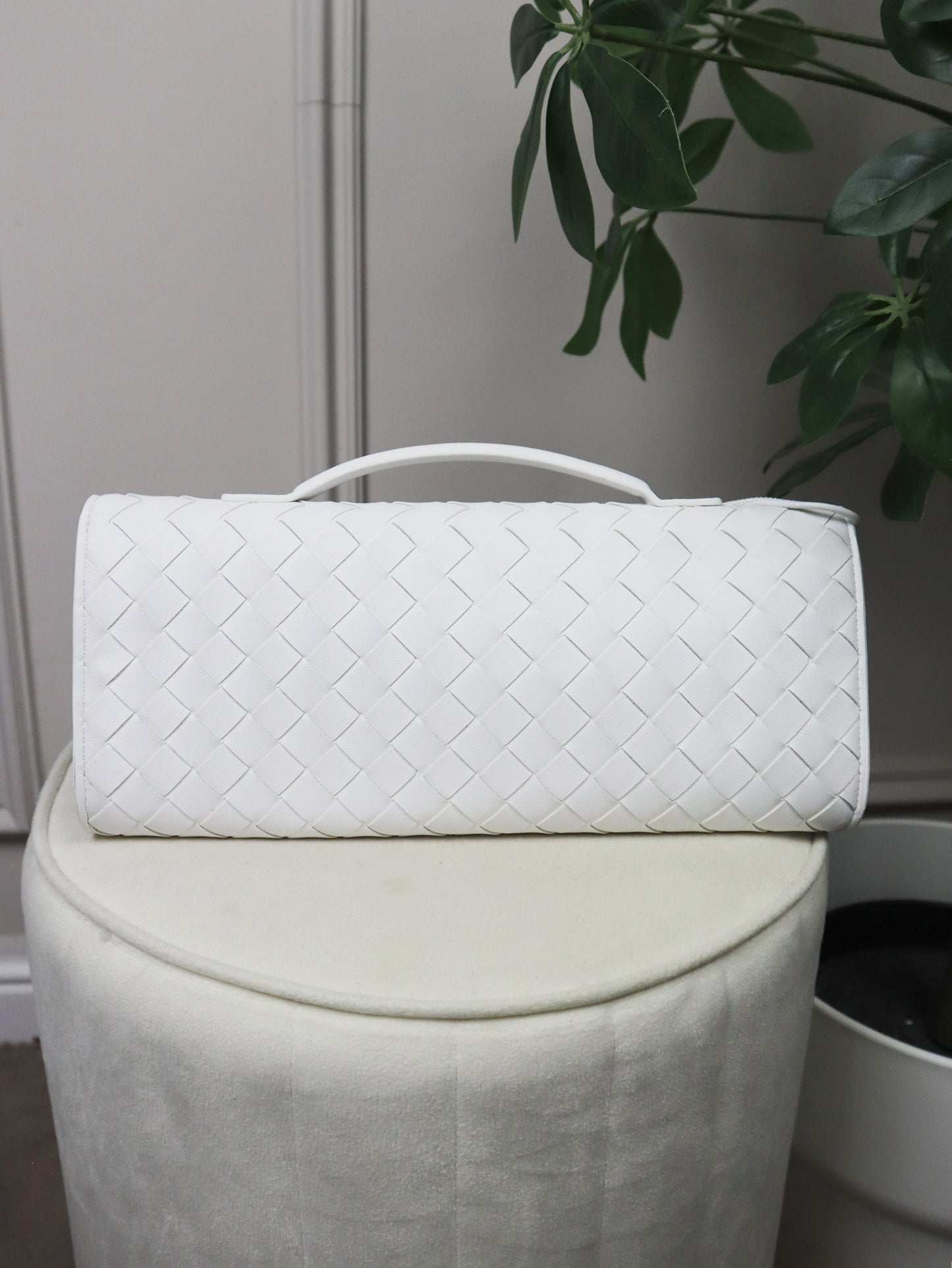BOTTEGA VENETA Pochette Andiamo Clutch bianca
