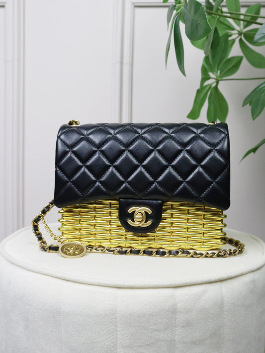 CHANEL Borsa CC Filigree Metal Cage Flap