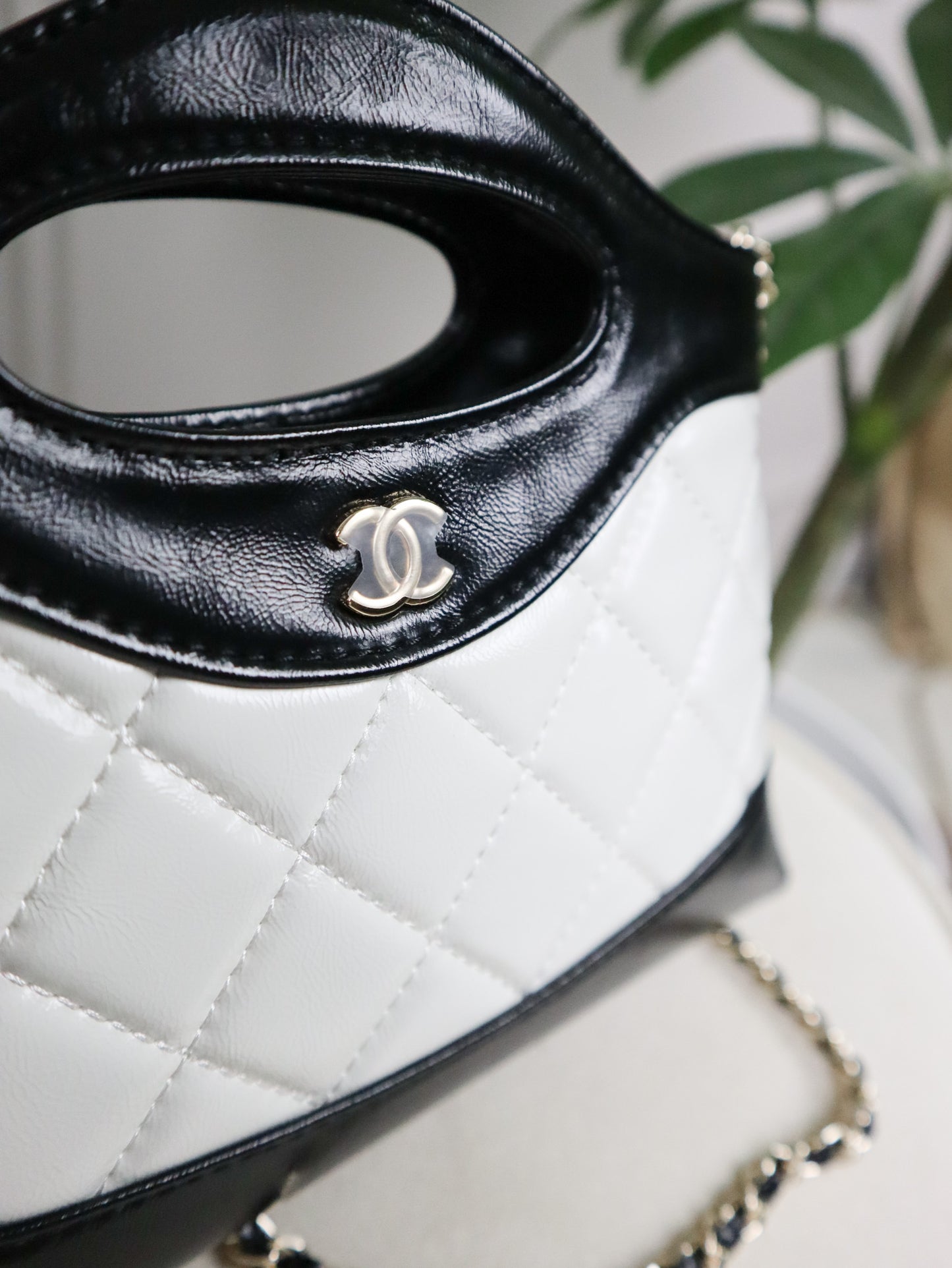 CHANEL Borsa Nano a spalla bianca