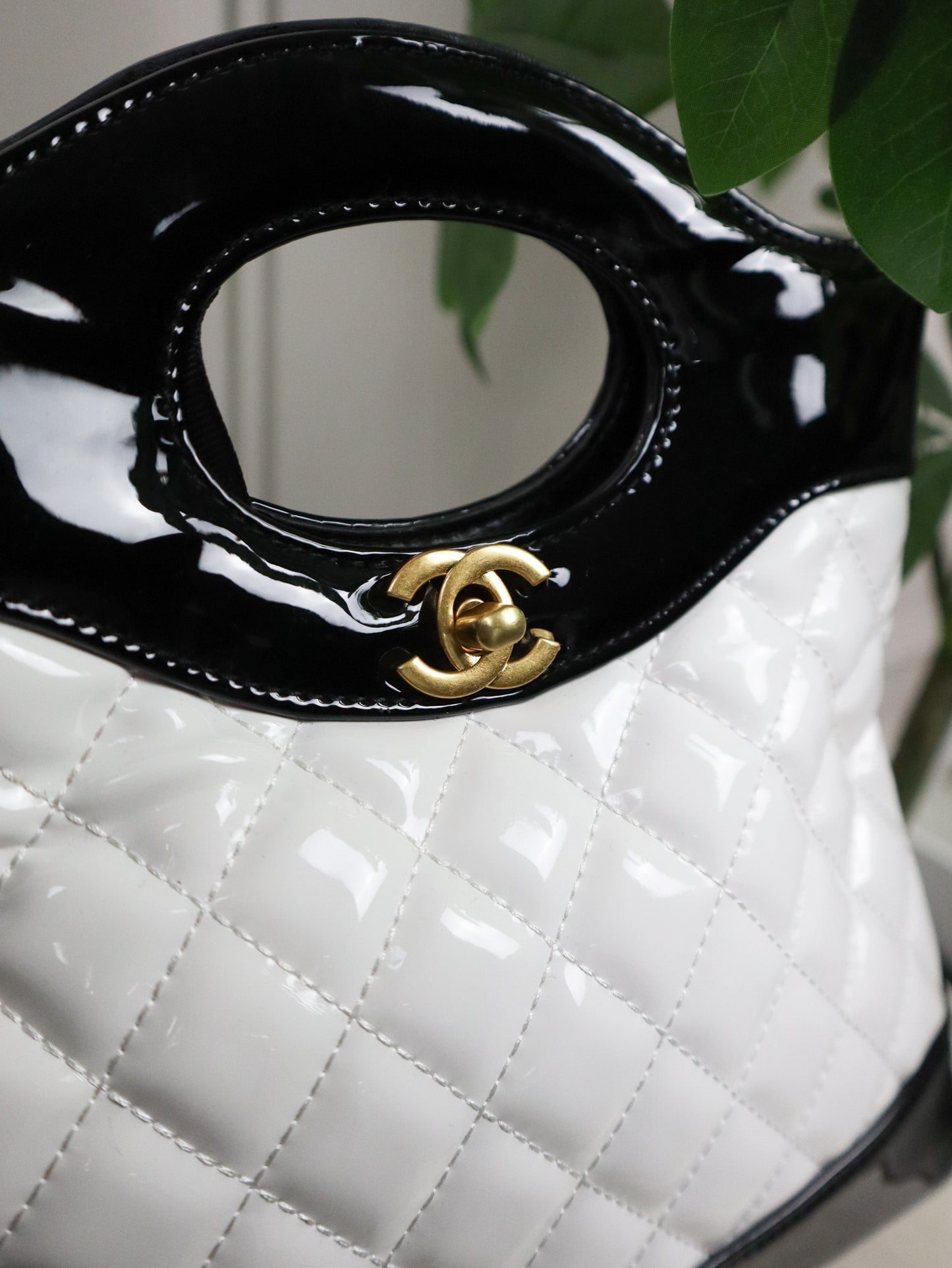 CHANEL Borsa a spalla bianca