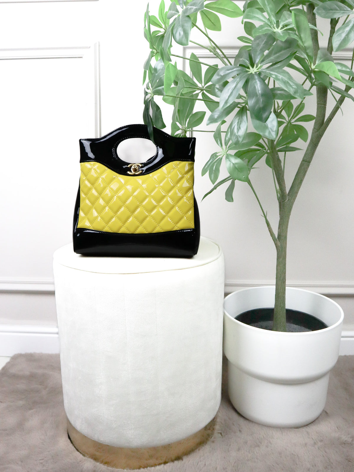 CHANEL Borsa a spalla gialla