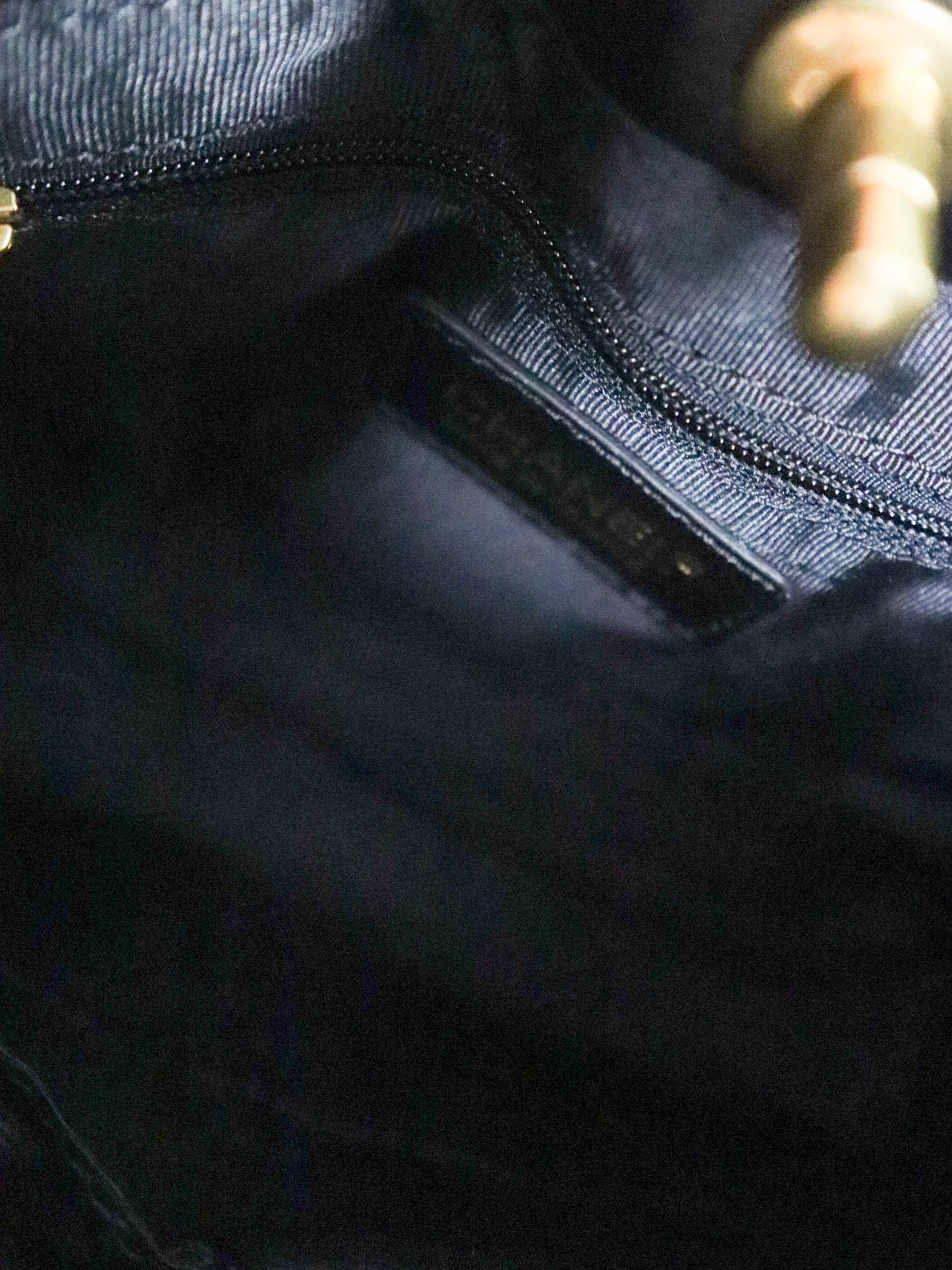 CHANEL Borsa a spalla gialla