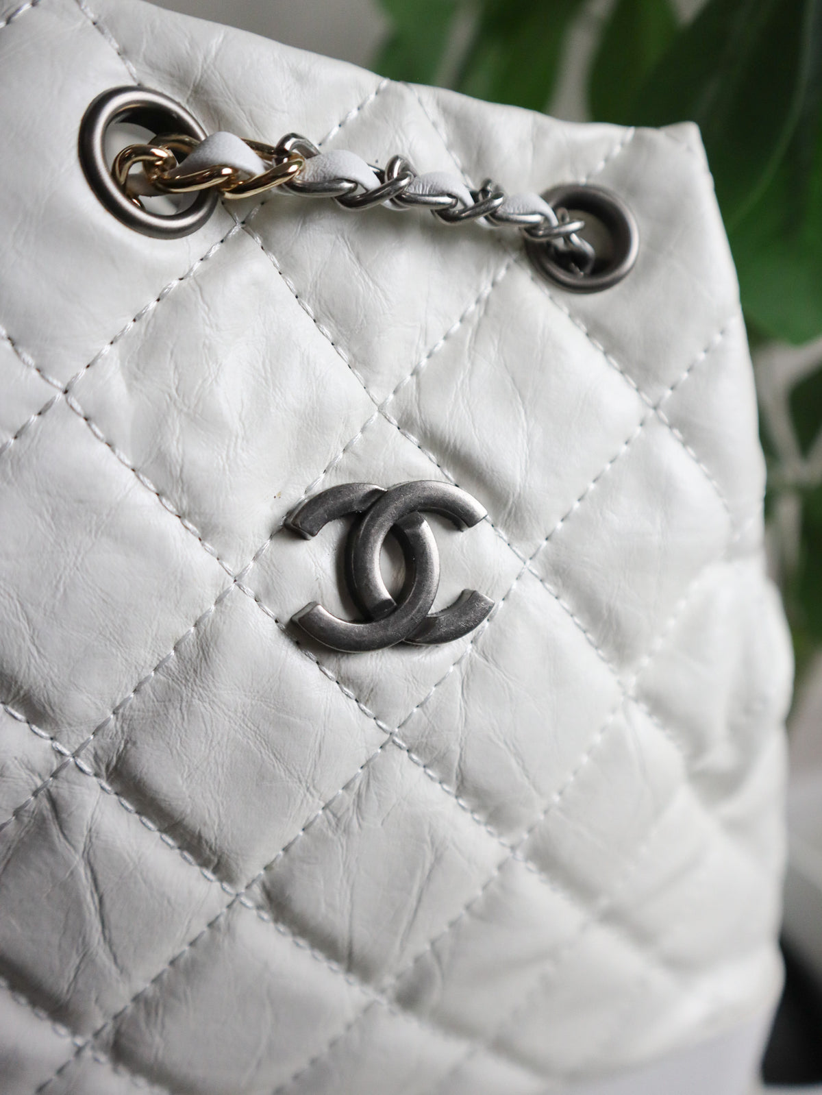 CHANEL Zaino Gabrielle bianco