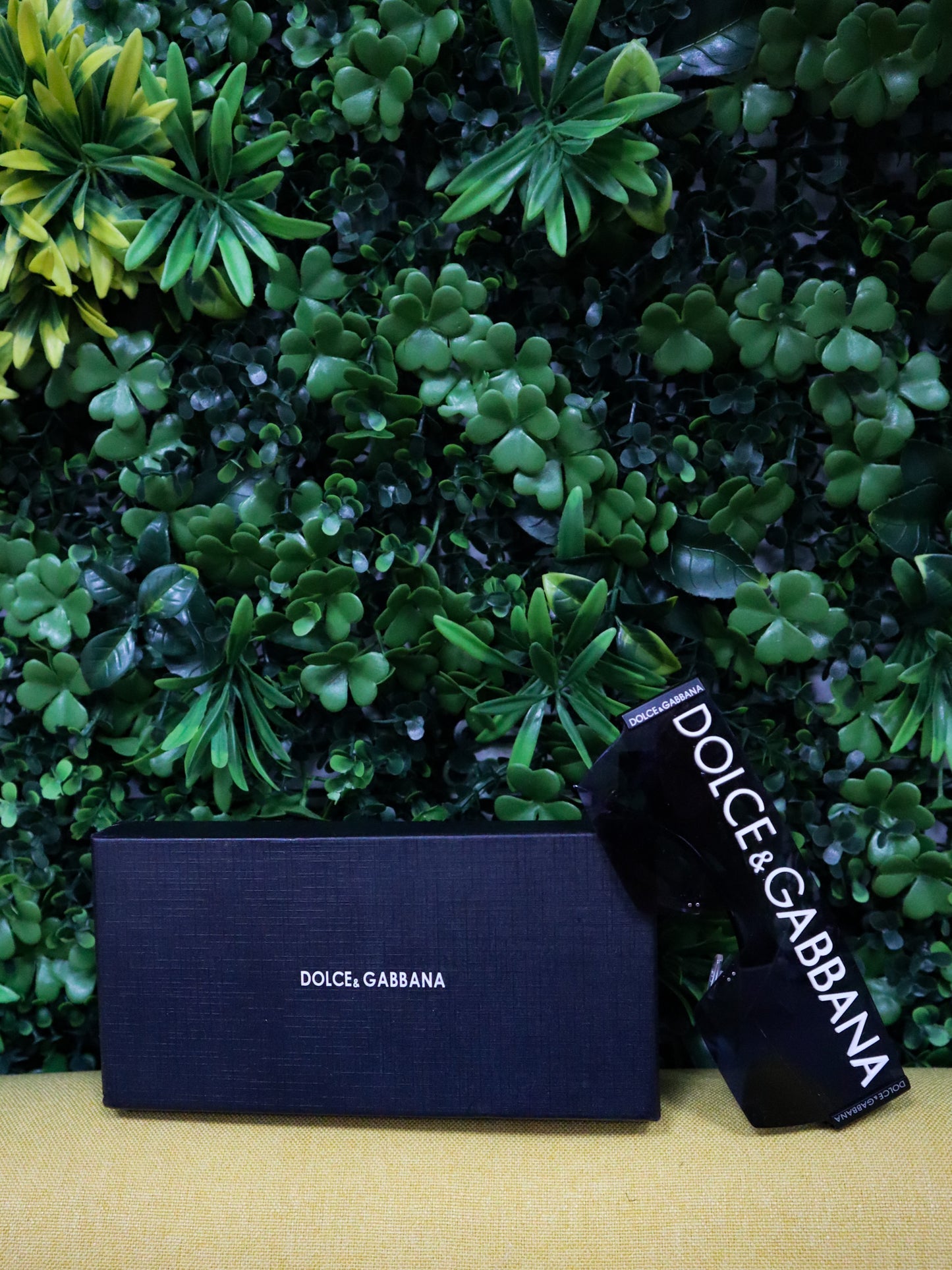 DOLCE & GABBANA Occhiali sole rettangolari geometrici neri