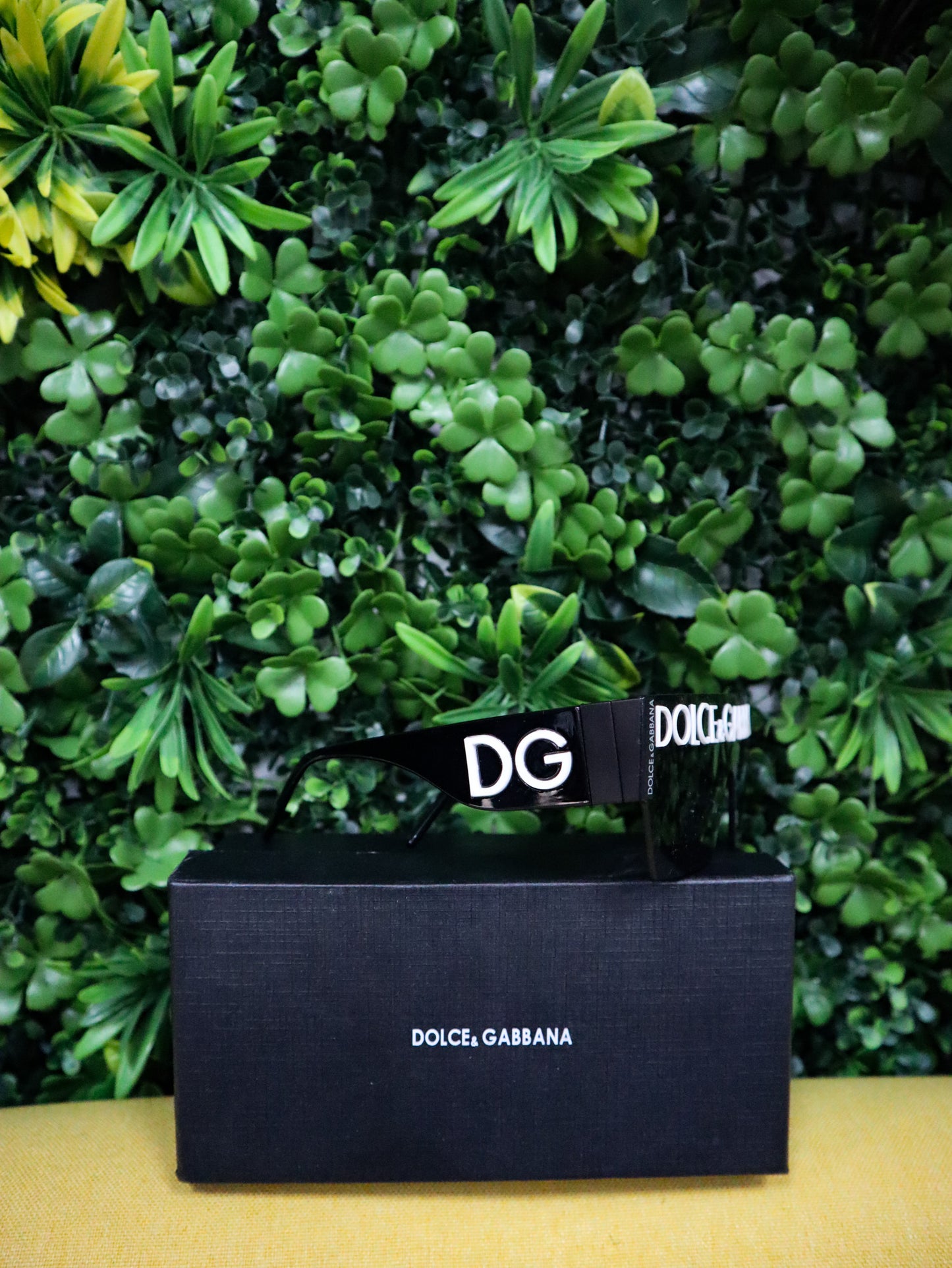 DOLCE & GABBANA Occhiali sole rettangolari geometrici neri
