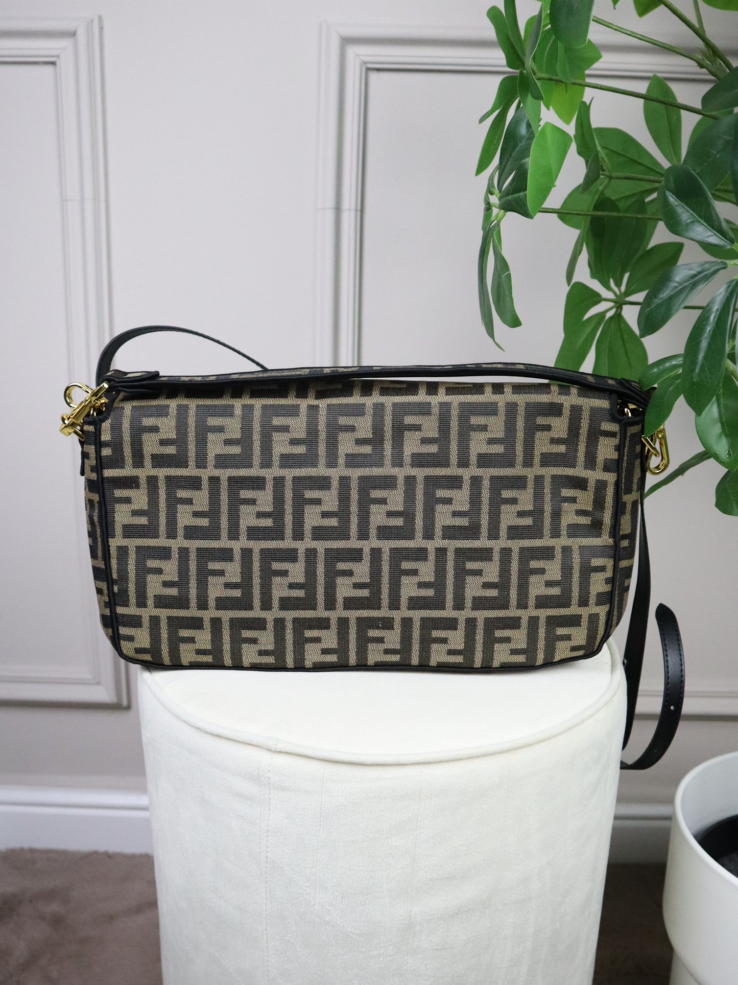 FENDI Borsa Baguette Chain grande