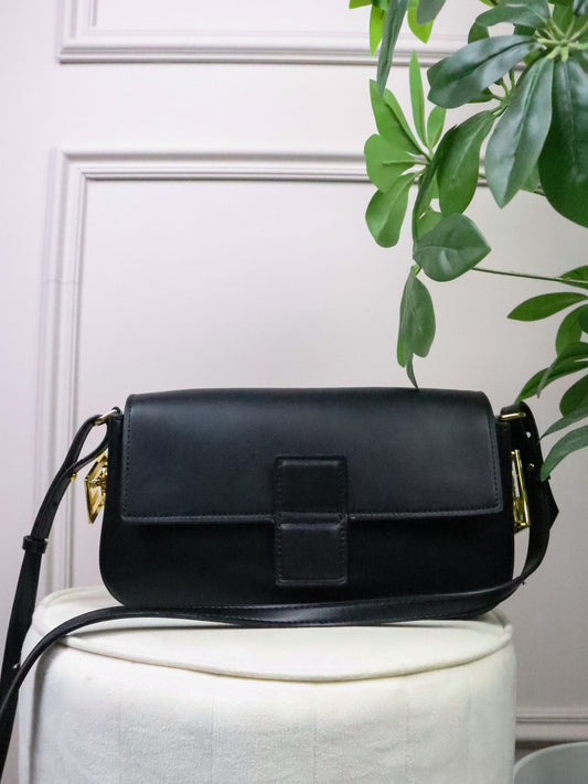 FENDI Borsa Baguette nera