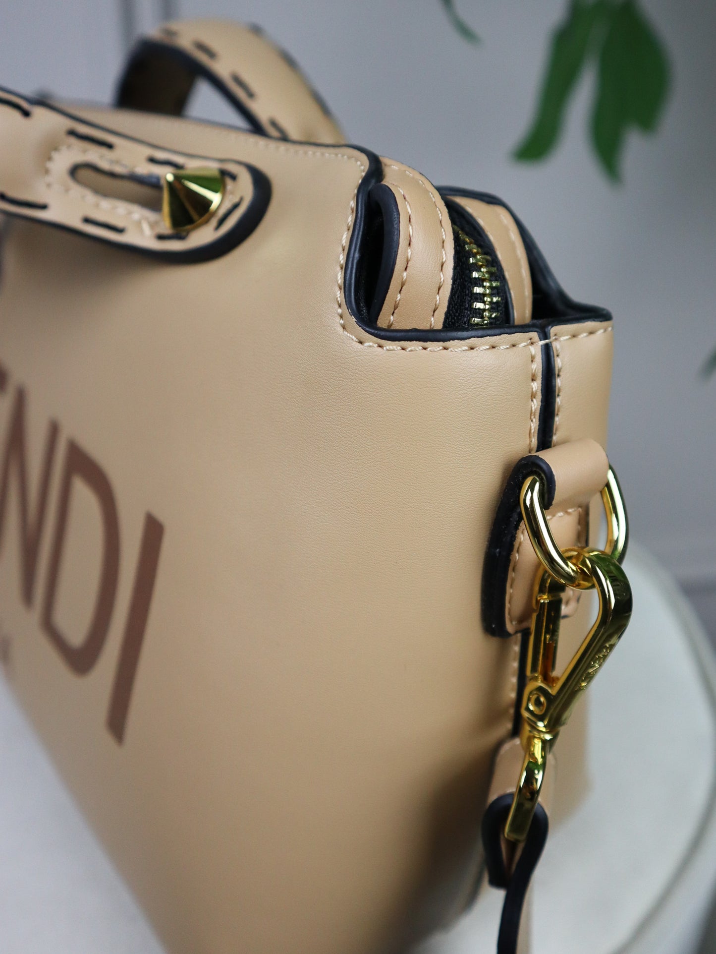FENDI Borsa Bytheway Boston beige