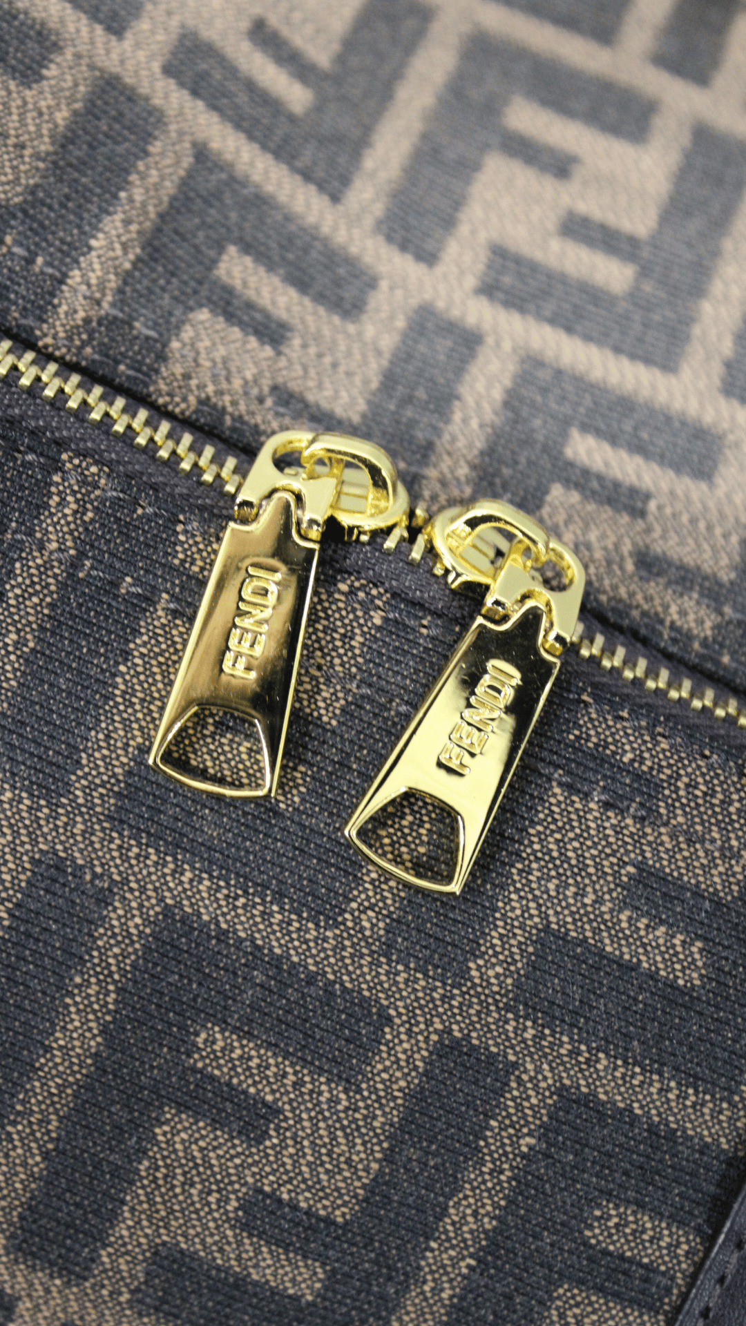 FENDI Large Duffle marrone