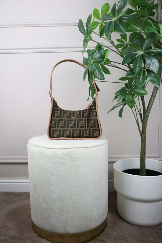 FENDI Mini Fendessence marrone