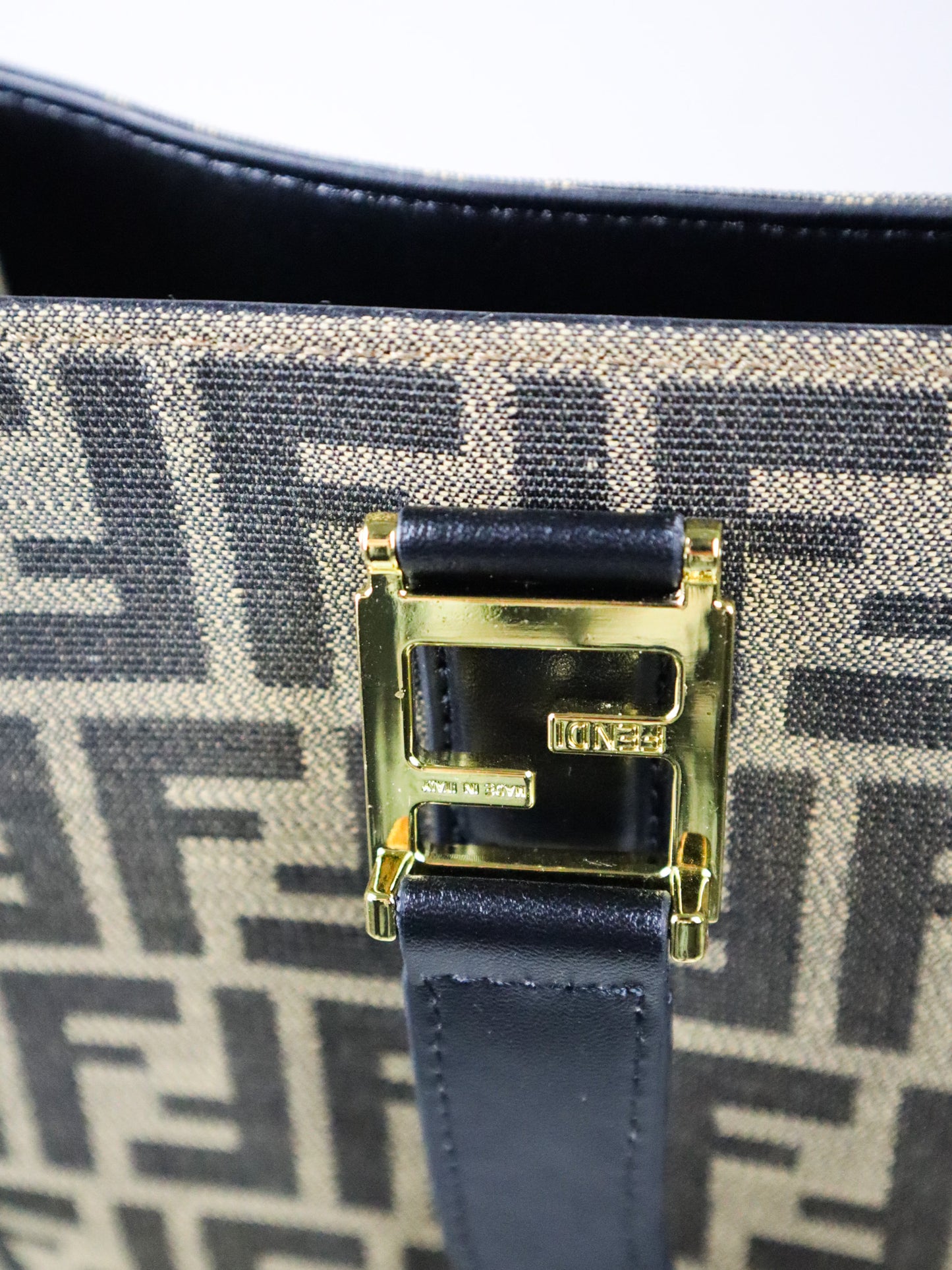 FENDI Tote sushine medium