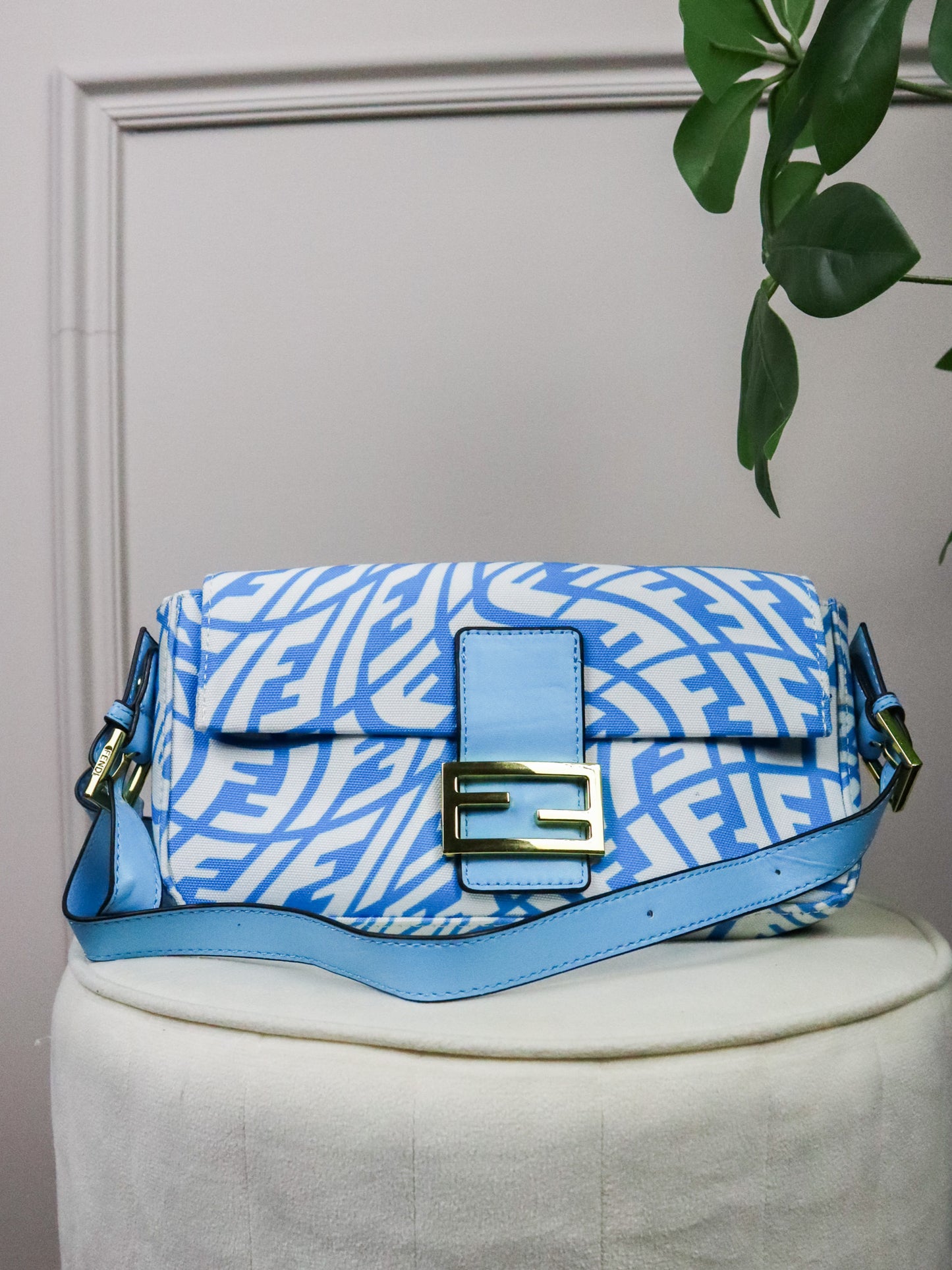 FENDI x Sarah Coleman Borsa FF Vertigo Baguette 1997 azzurra