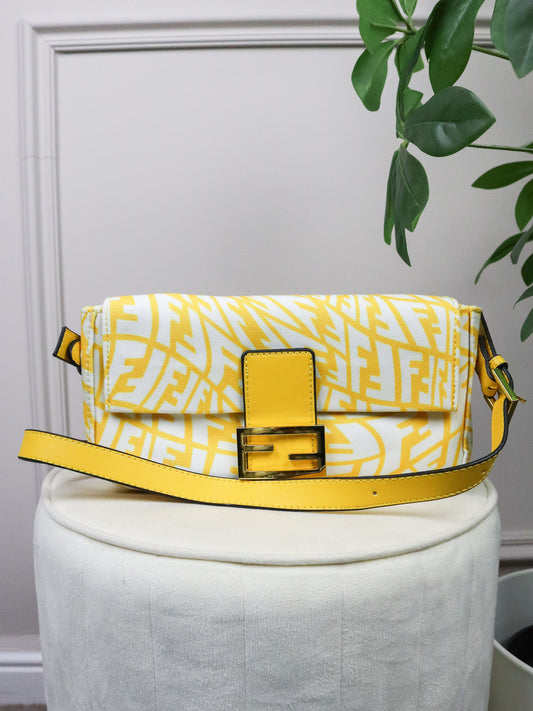 FENDI x Sarah Coleman Borsa FF Vertigo Baguette 1997 gialla