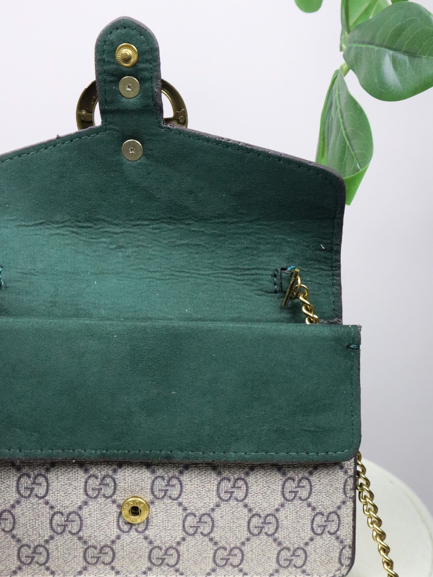 GUCCI Borsa GG Marmont Wallet on Chain beige e verde