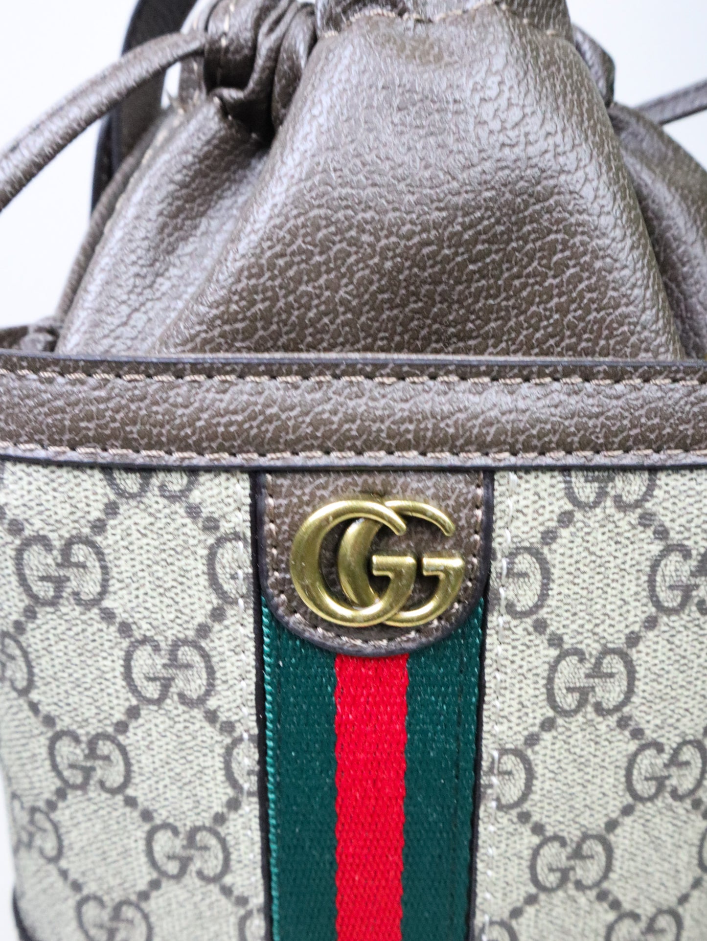 GUCCI Borsa Ophidia GG Supreme Mini Bucket