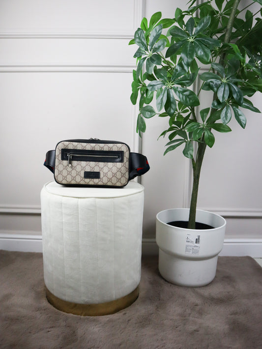 GUCCI Marsupio GG nero e marrone mini