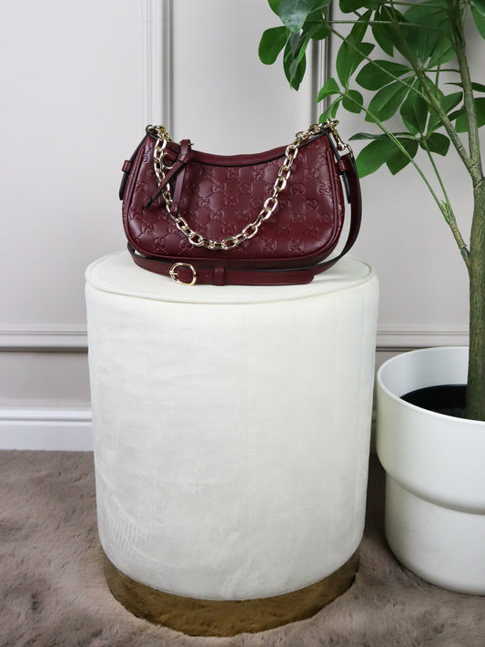 GUCCI Mini borsa a spalla GG Emblem bordeaux