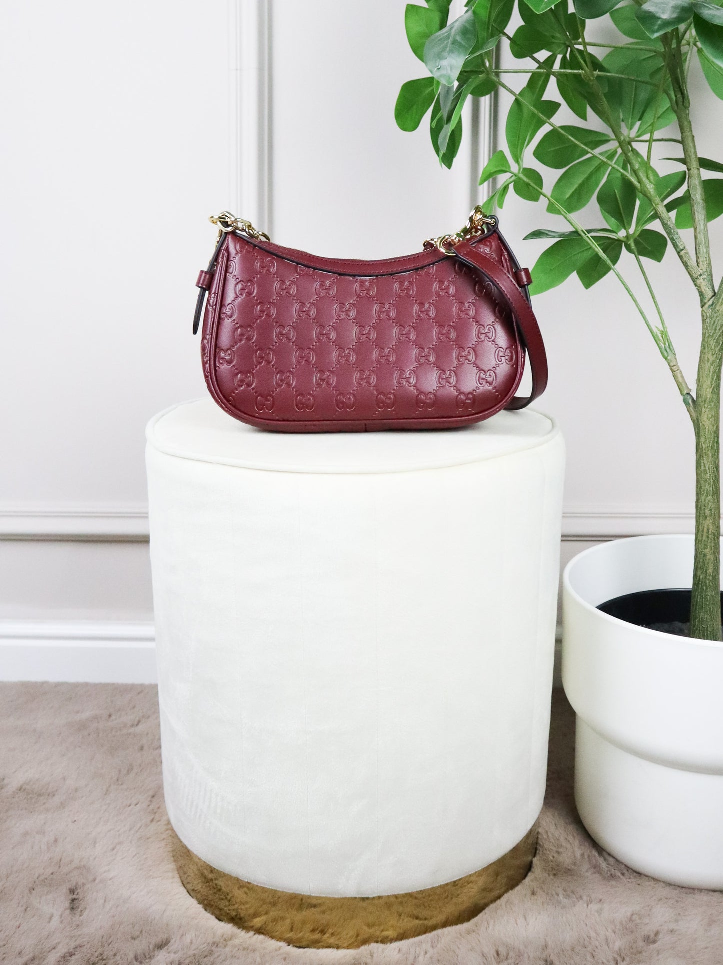 GUCCI Mini borsa a spalla GG Emblem bordeaux