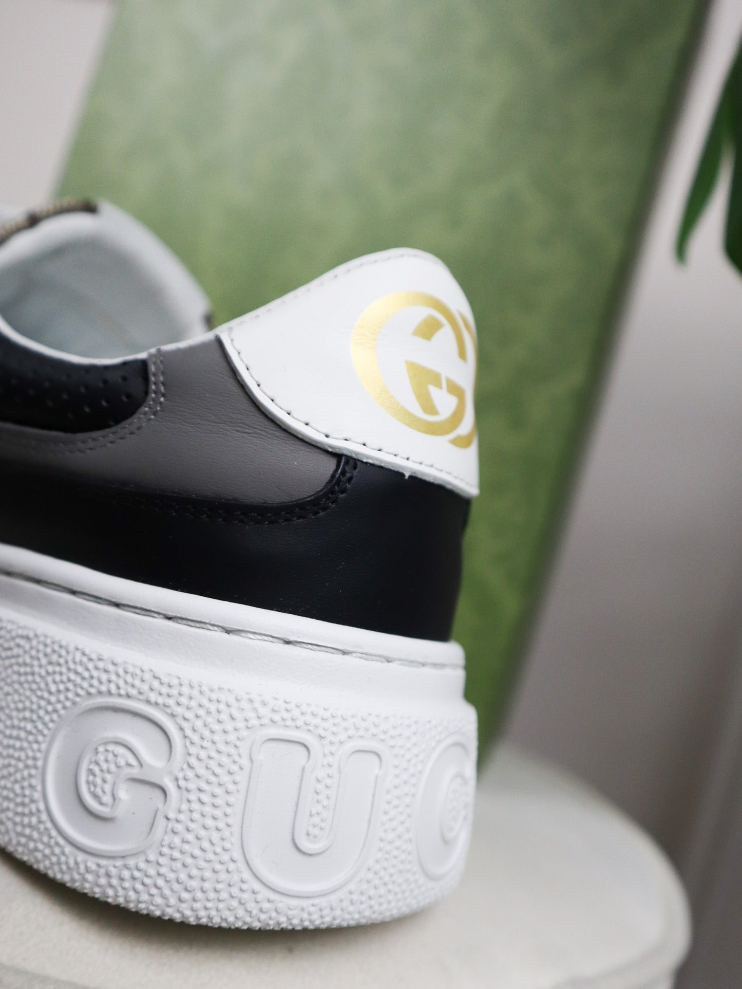 GUCCI Scarpe GG Supreme Sneaker Beige Ebano