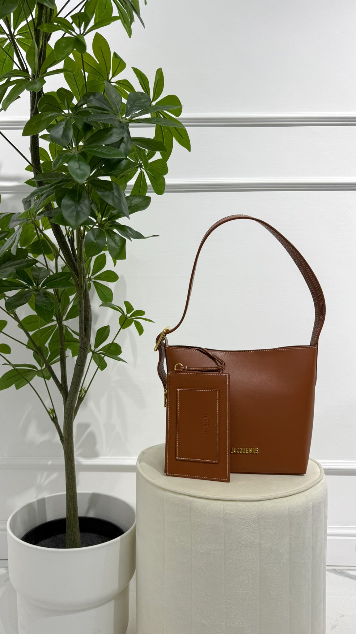 JACQUEMUS Borsa le petit marrone